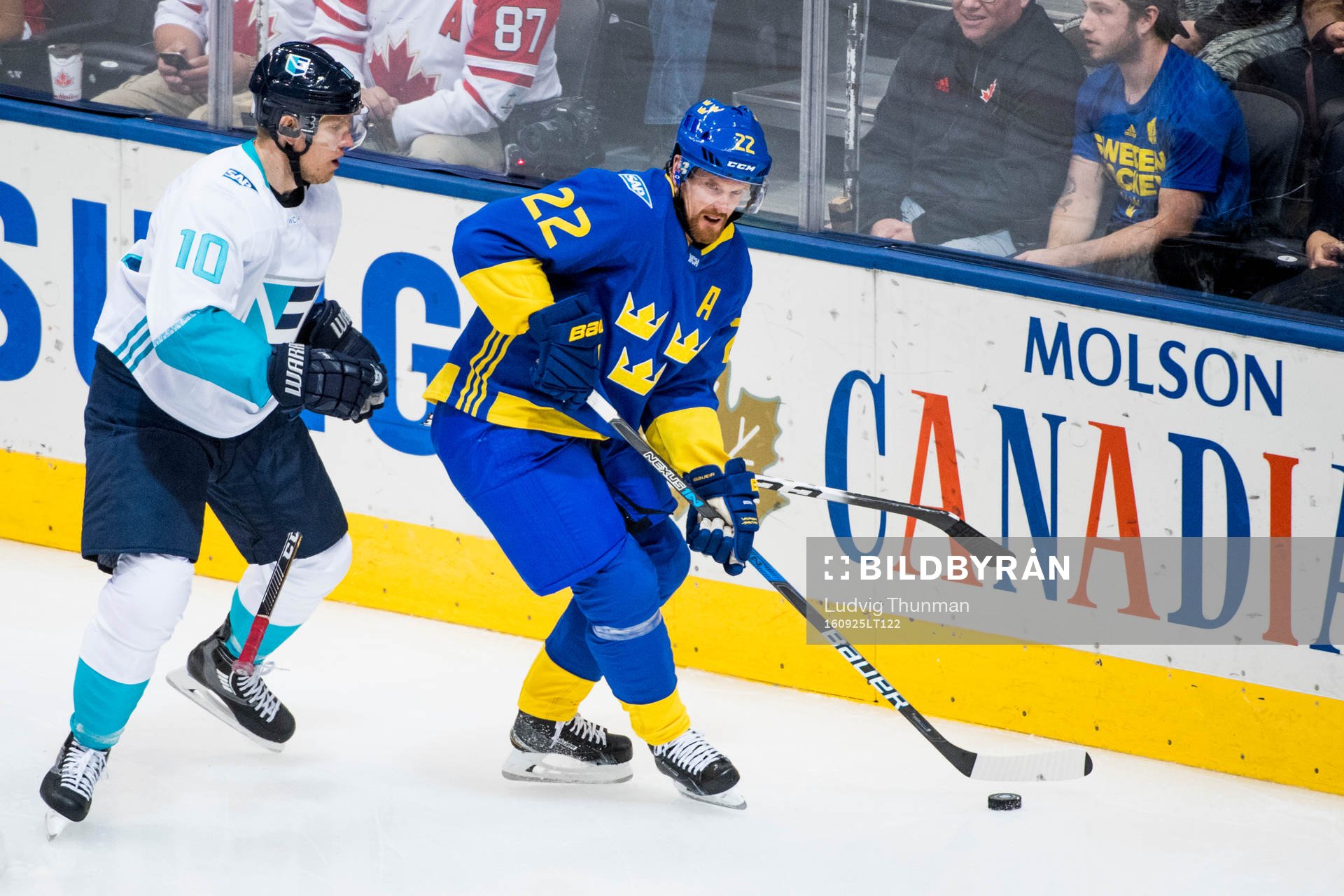 Europas Christian Ehrhoff och Sveriges Daniel Sedin