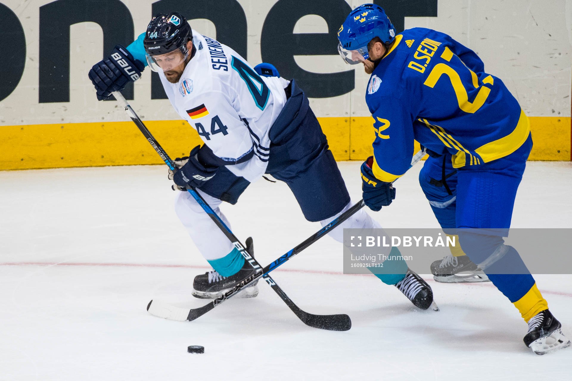 Europas Dennis Seidenberg och Sveriges Daniel Sedin