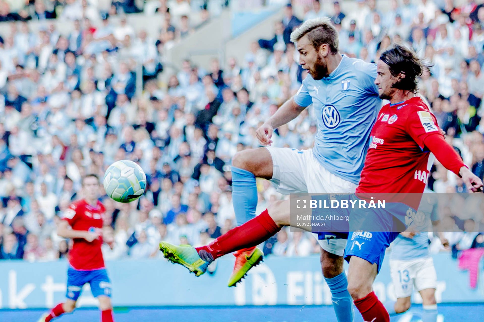 Malmö FFs Rasmus Bengtsson och Helsingborgs Linus Hallenius