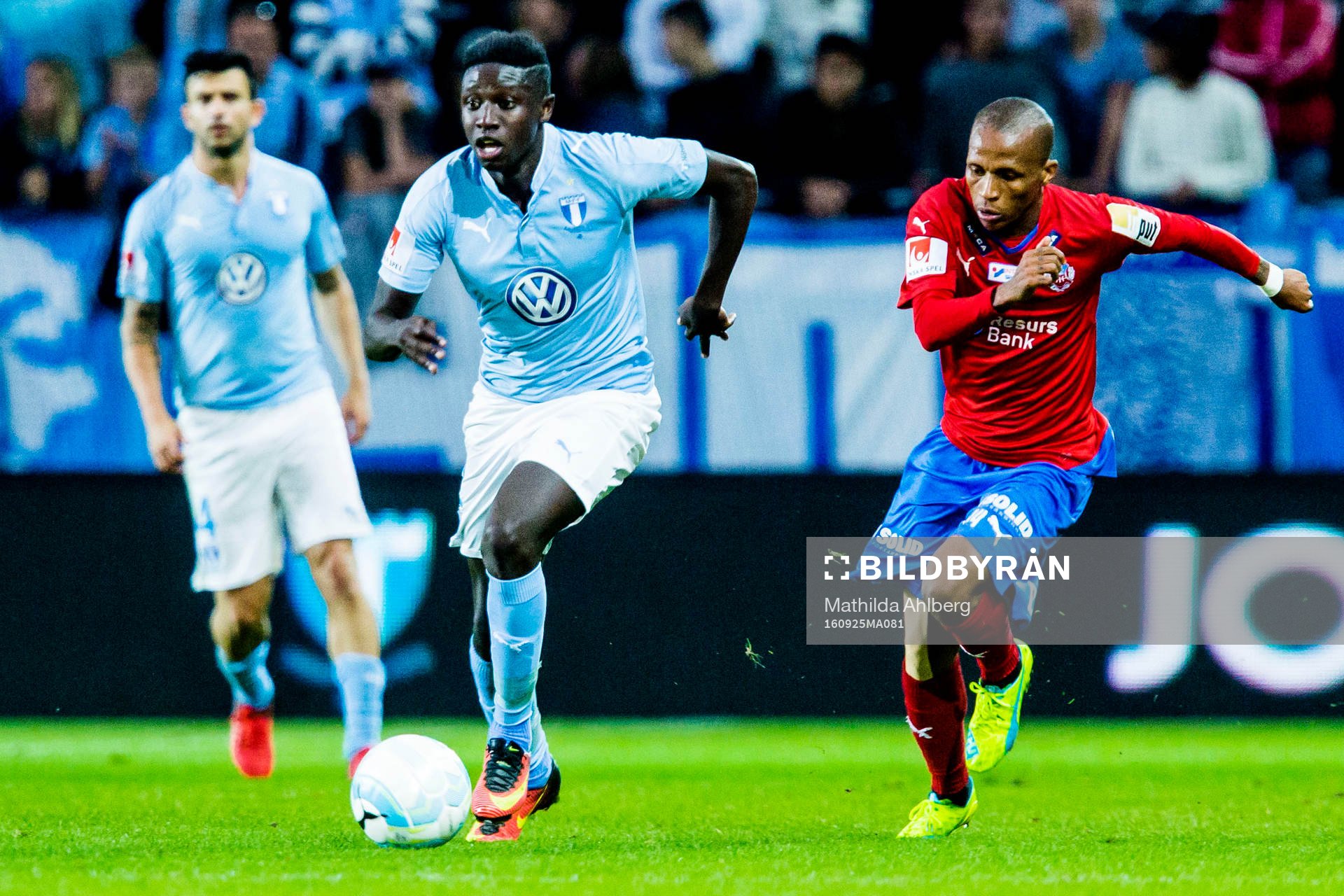 Malmö FFs Pa Konate och Helsingborgs Amethyst Surprise