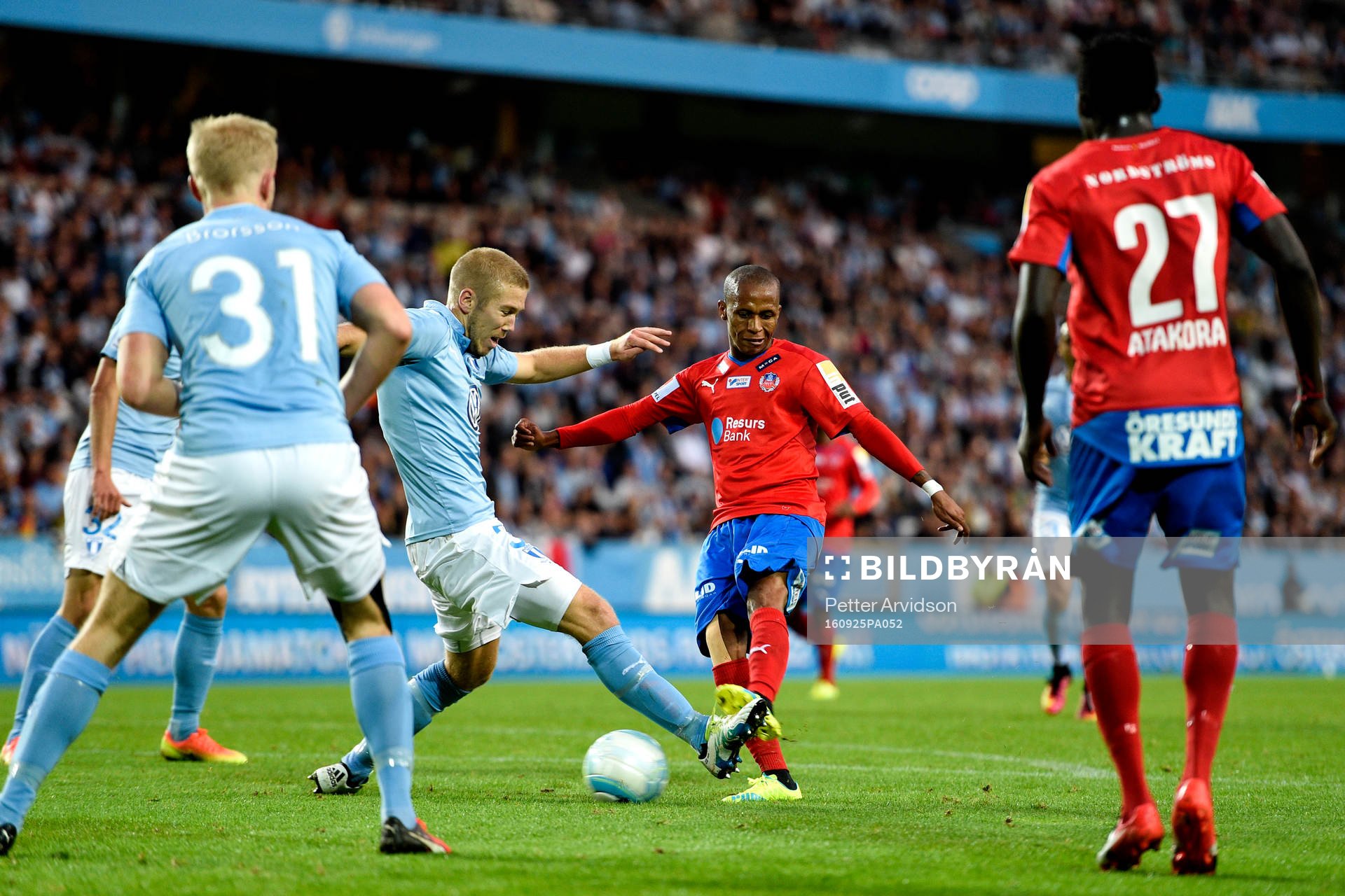 Malmö FFs Anton Tinnerholm och Helsingborgs Amethyst