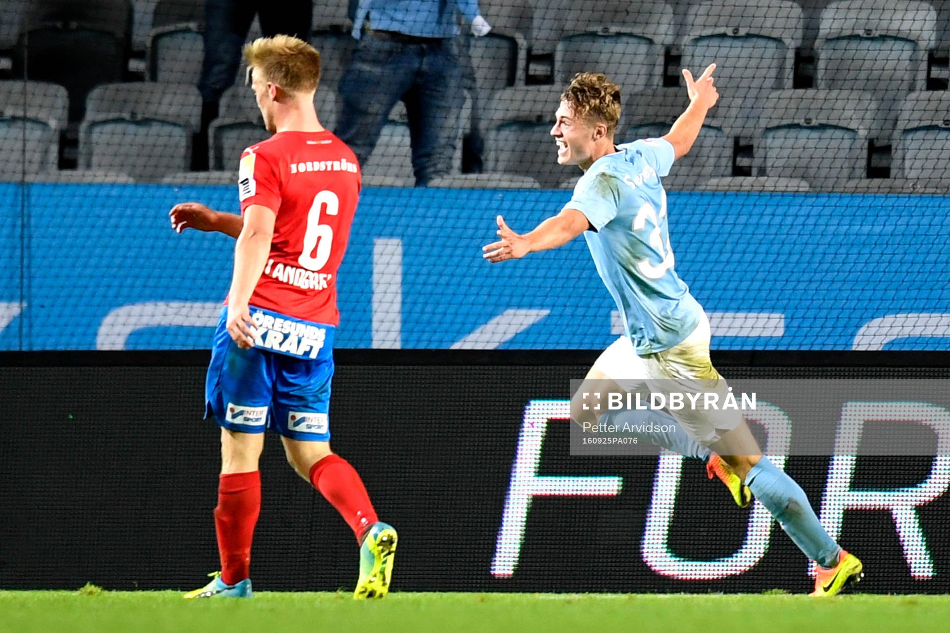 Malmö FFs Mattias Svanberg jublar