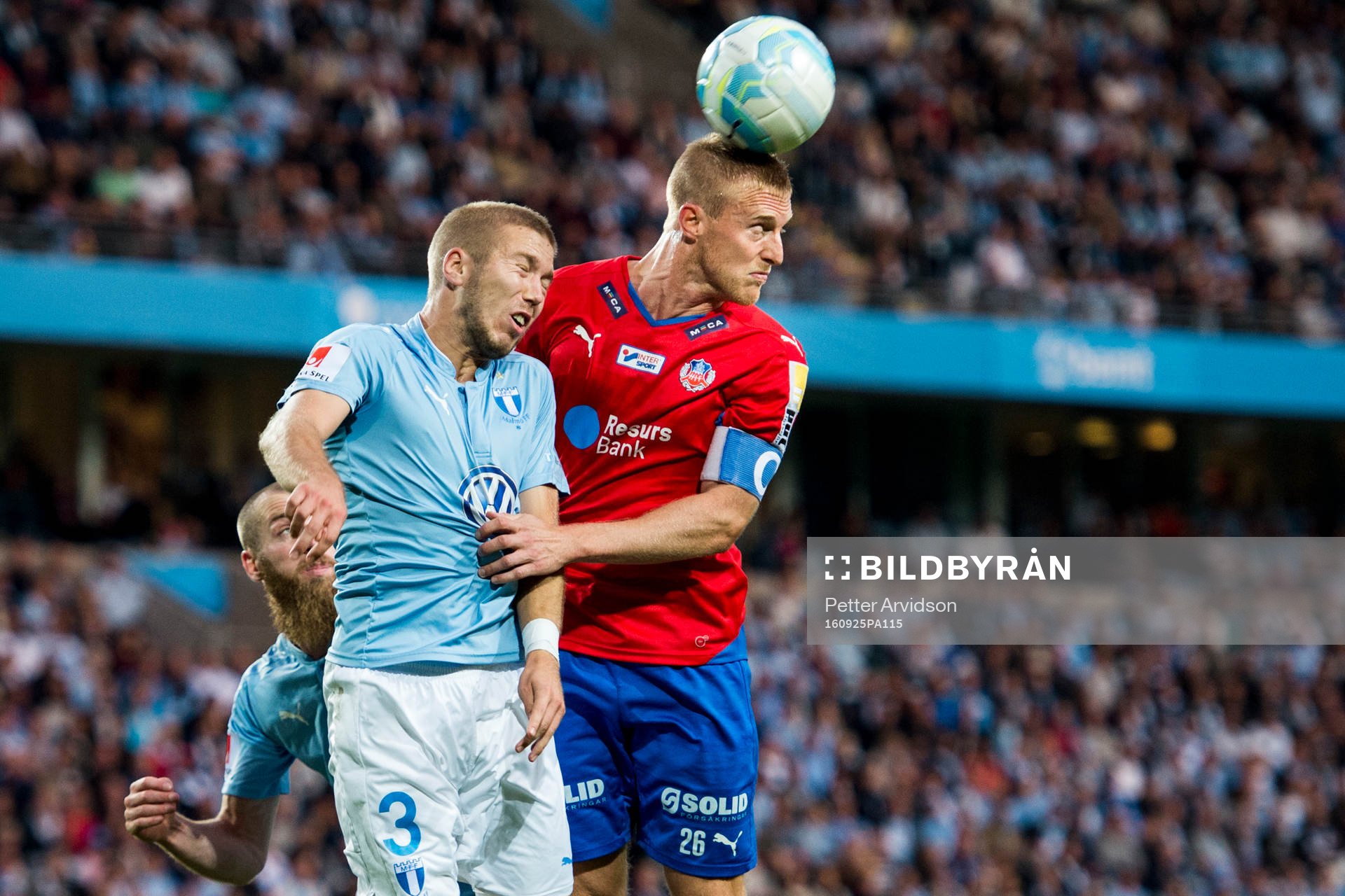 Malmö FFs Anton Tinnerholm och Helsingborgs Peter Larsson