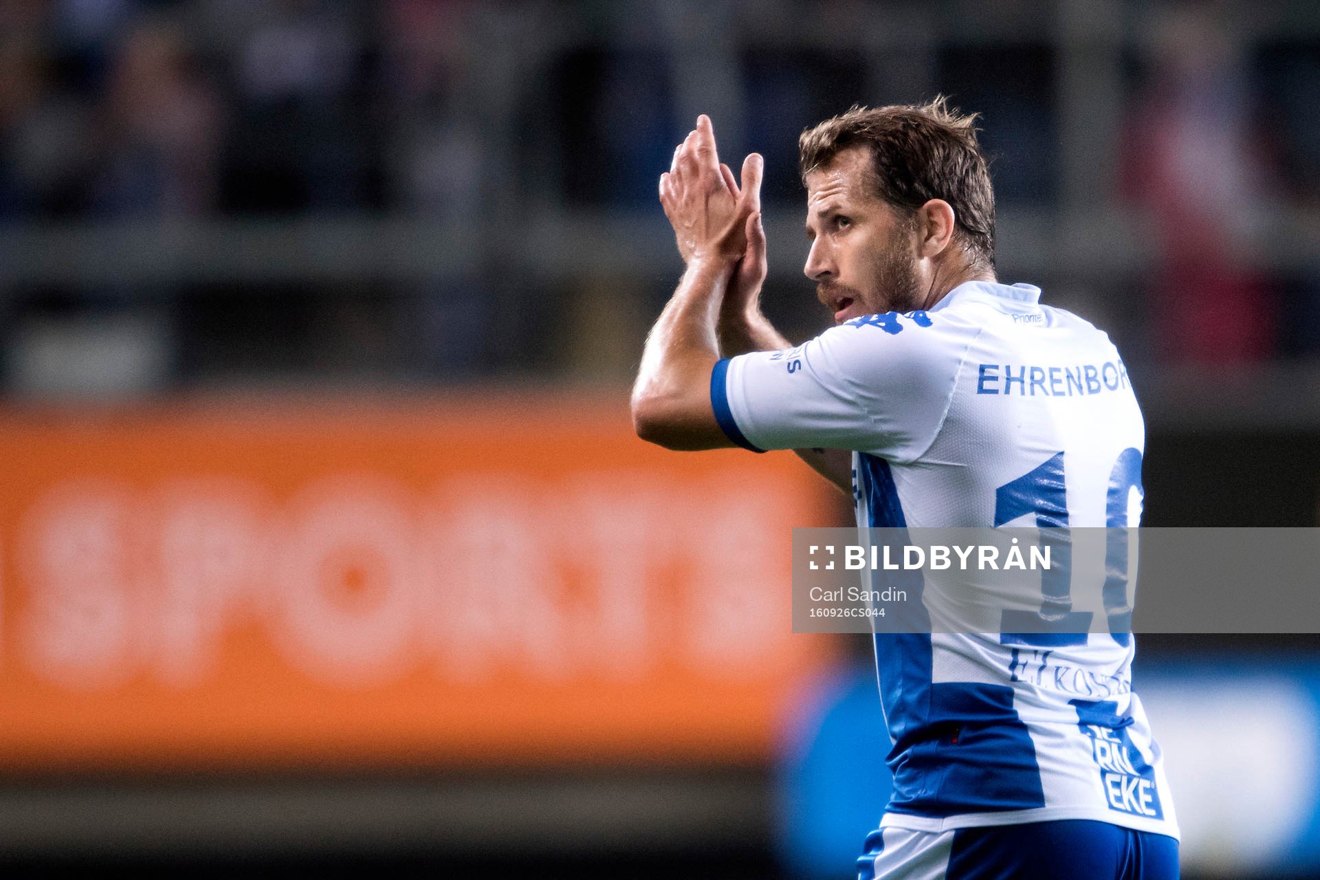 IFK Göteborgs Tobias Hysén tackar publiken när han byts