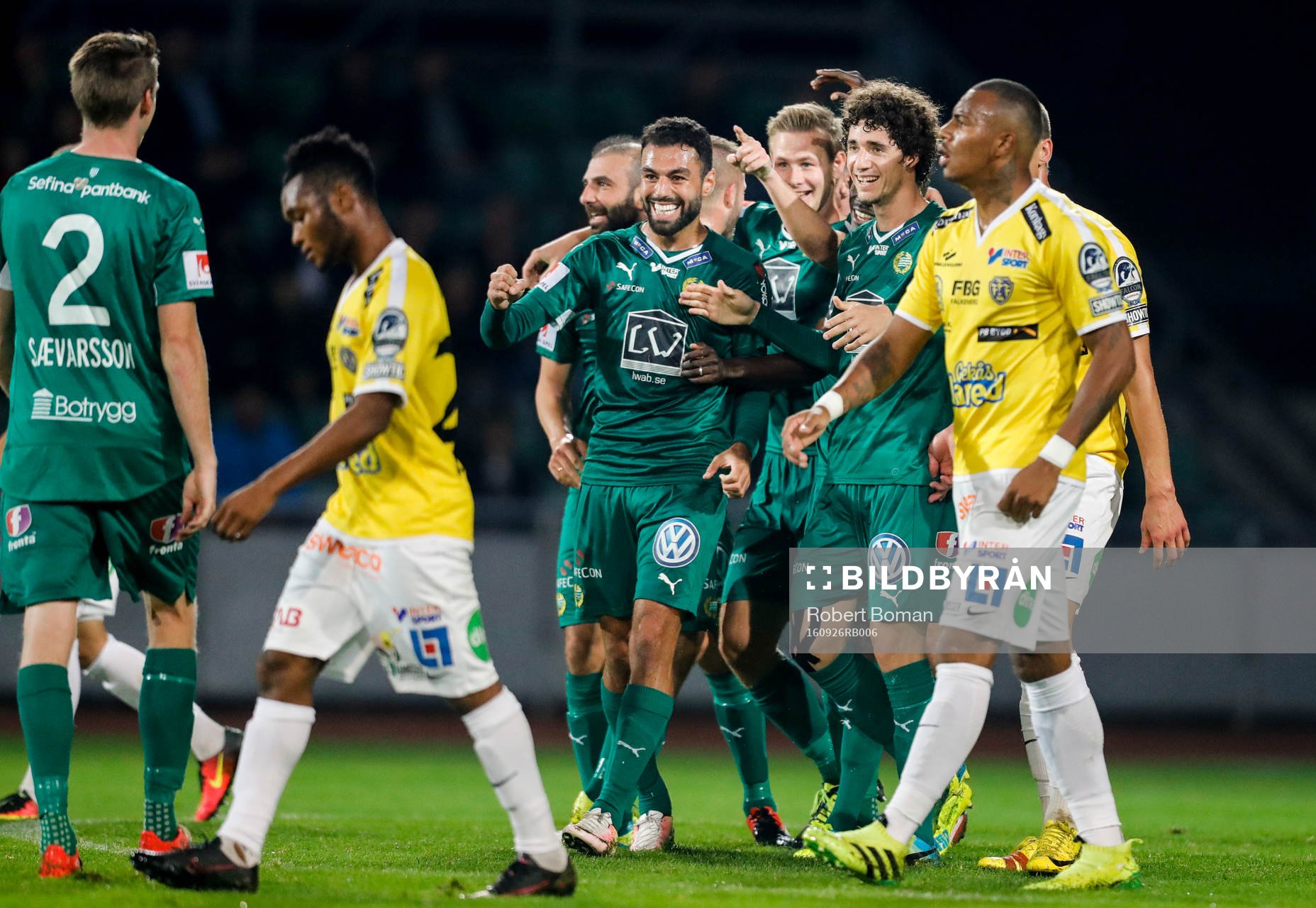 Hammarbys spelare jublar