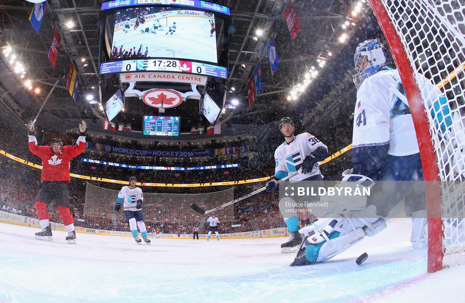 Kanadas Sidney Crosby jublar