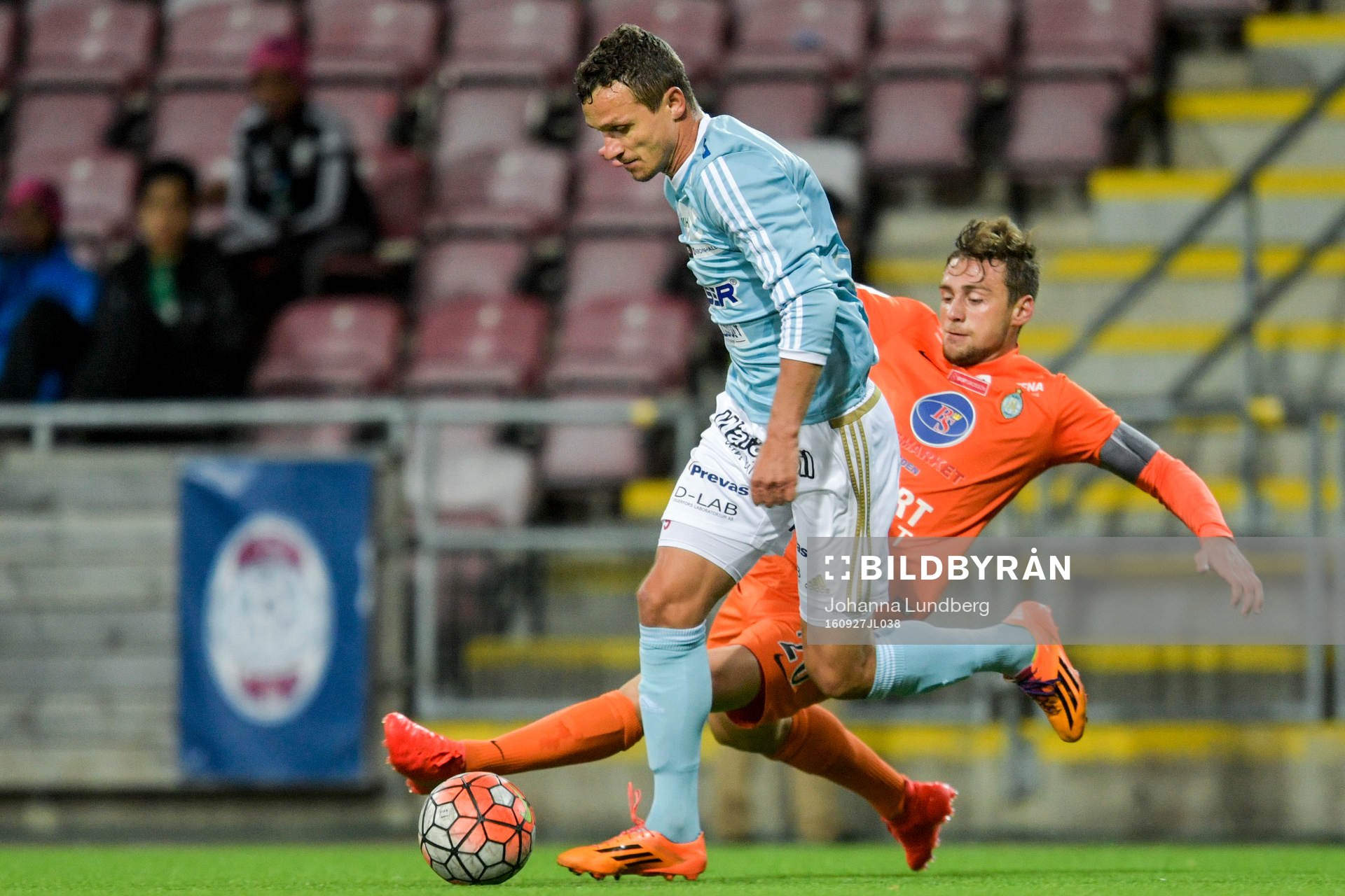 Degerfors Shpetim Hasani och Athletics Filip Rogic