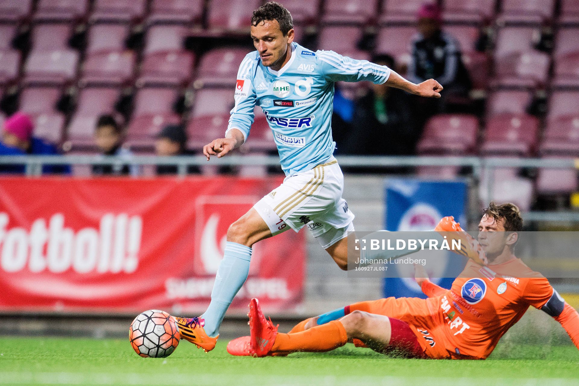 Degerfors Shpetim Hasani och Athletics Filip Rogic