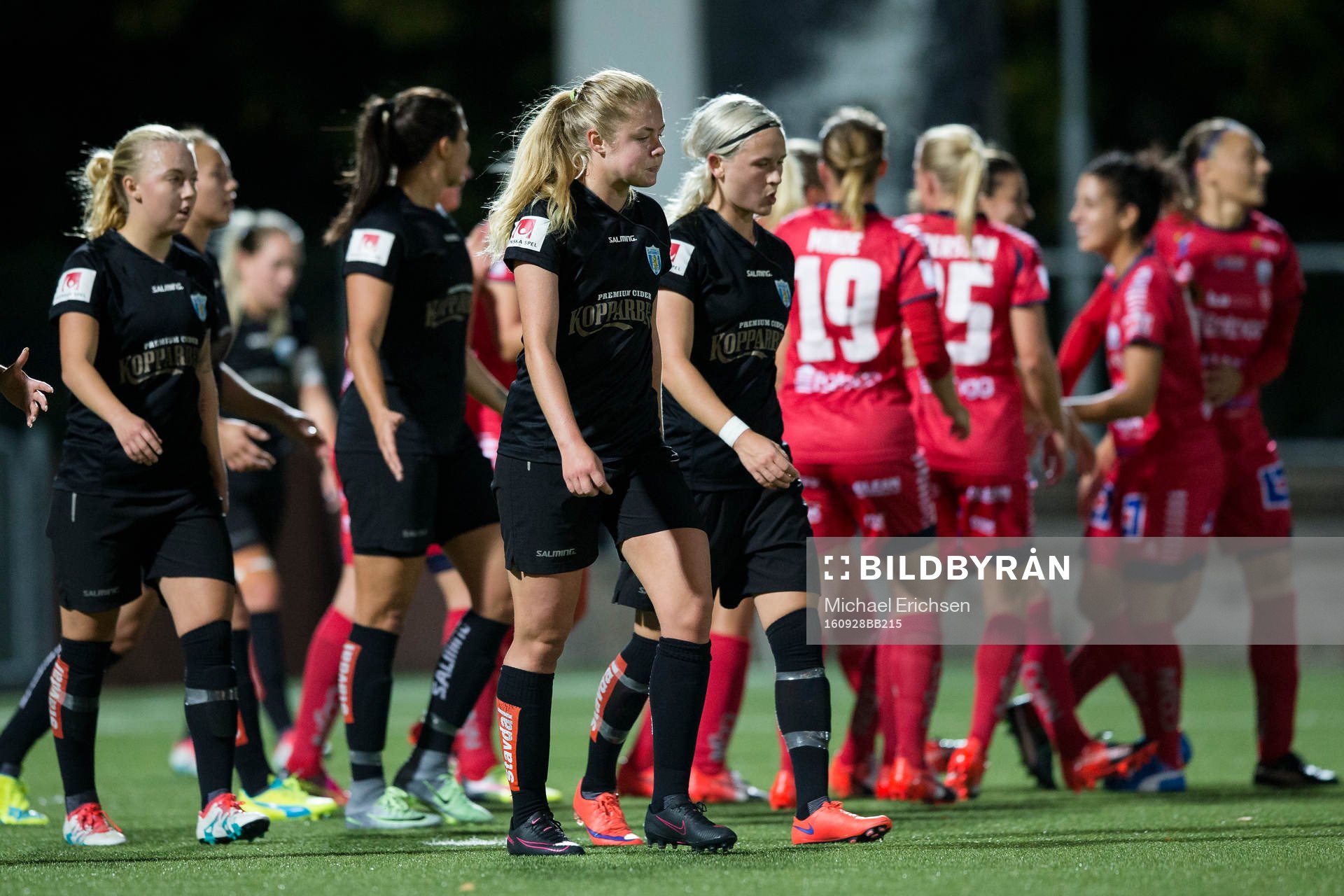 Göteborgs Maja Göthberg och Filippa Curmark deppar
