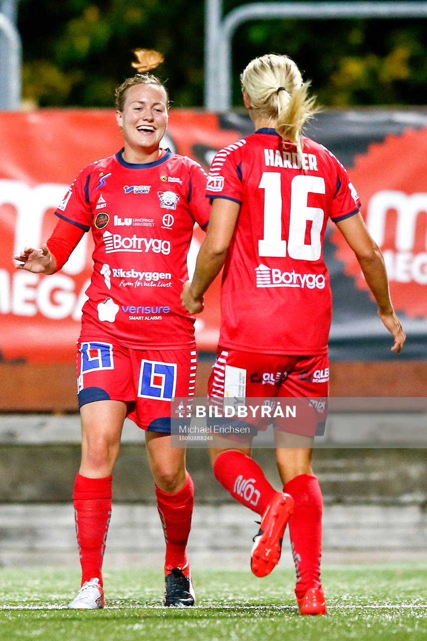 Linköpings Stina Blackstenius och Pernille Mosegaard
