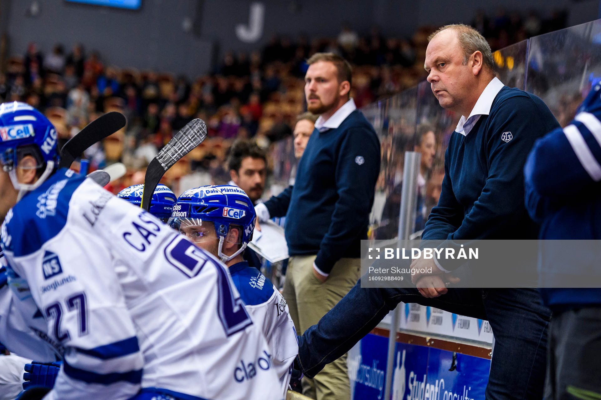 Leksands huvudtränare Per-Erik Johnsson deppar