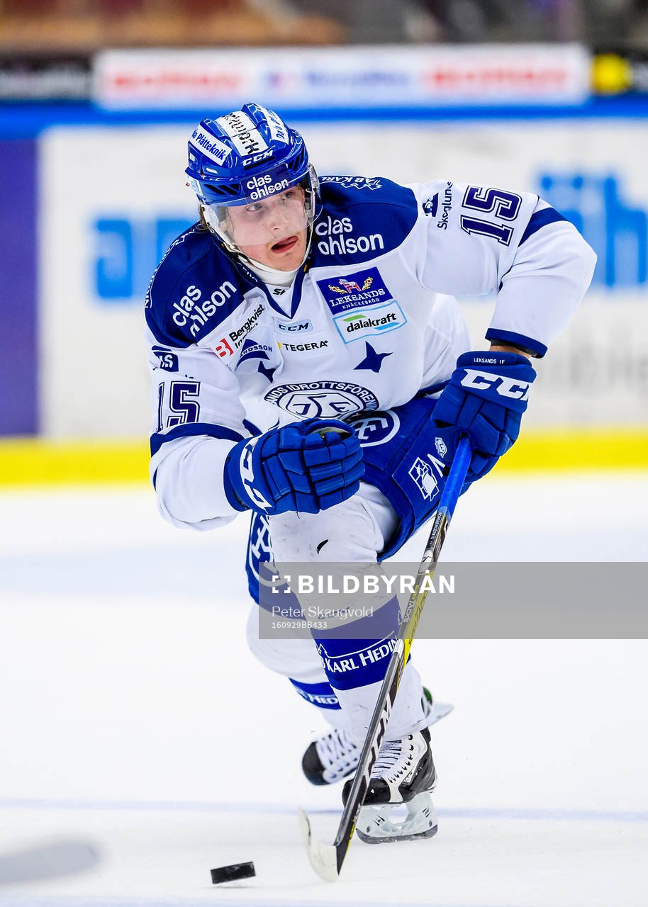 Leksands Johan Porsberger med pucken
