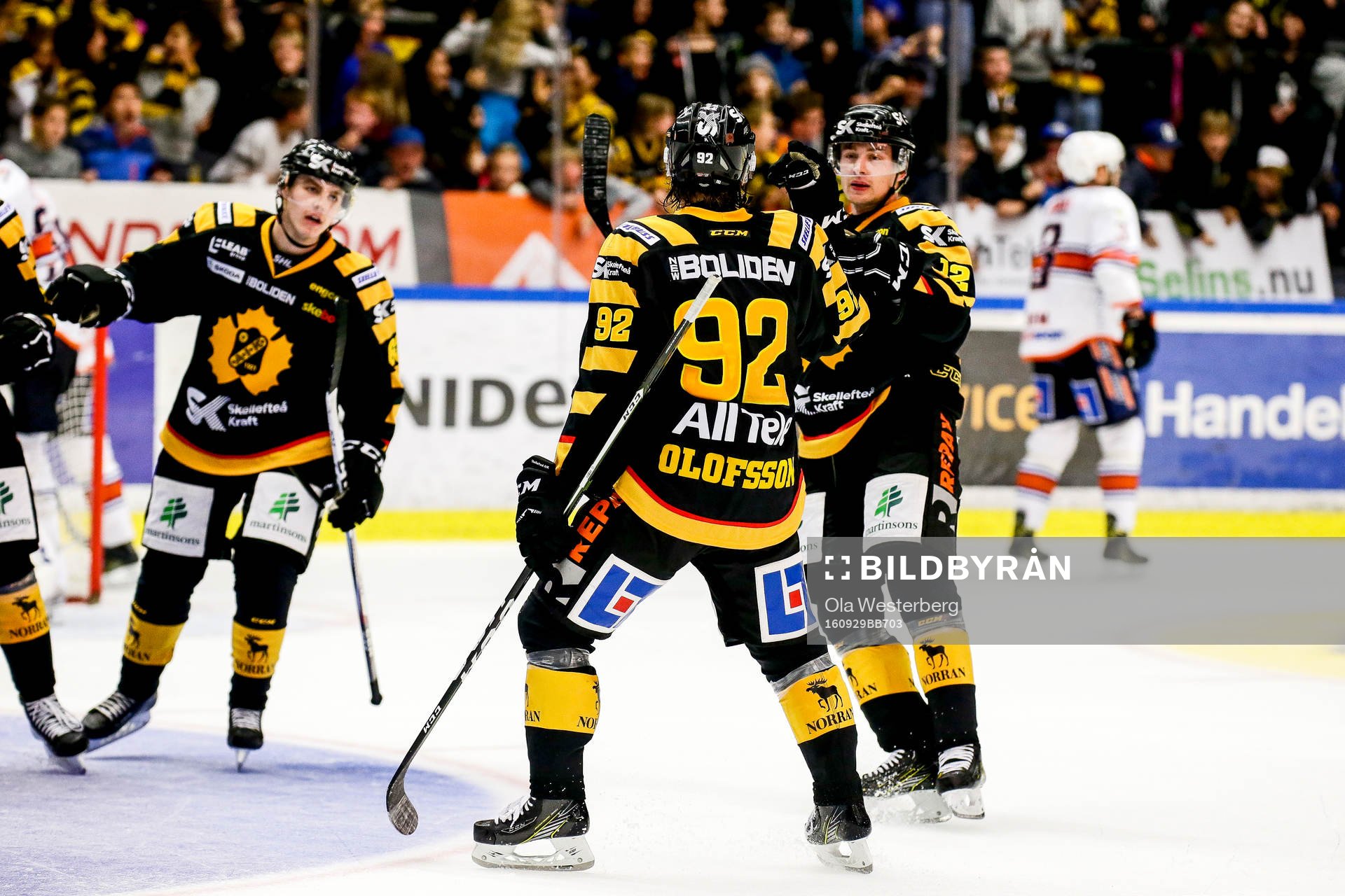 Skellefteås Jesper Olofsson jublar