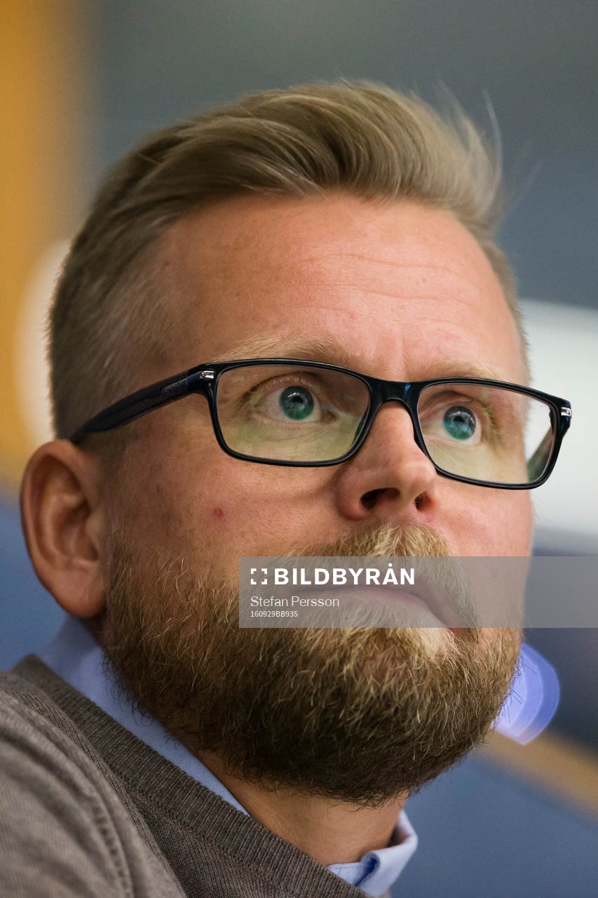 s assisterande sportchef Johan Davidsson