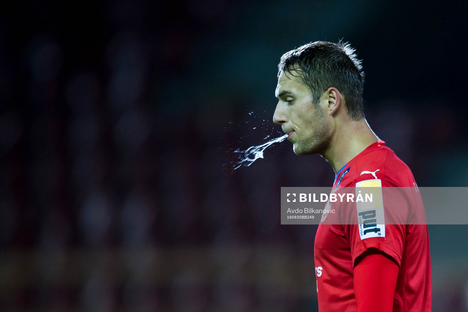 Helsingborgs Frederik Helstrup Jensen spottar