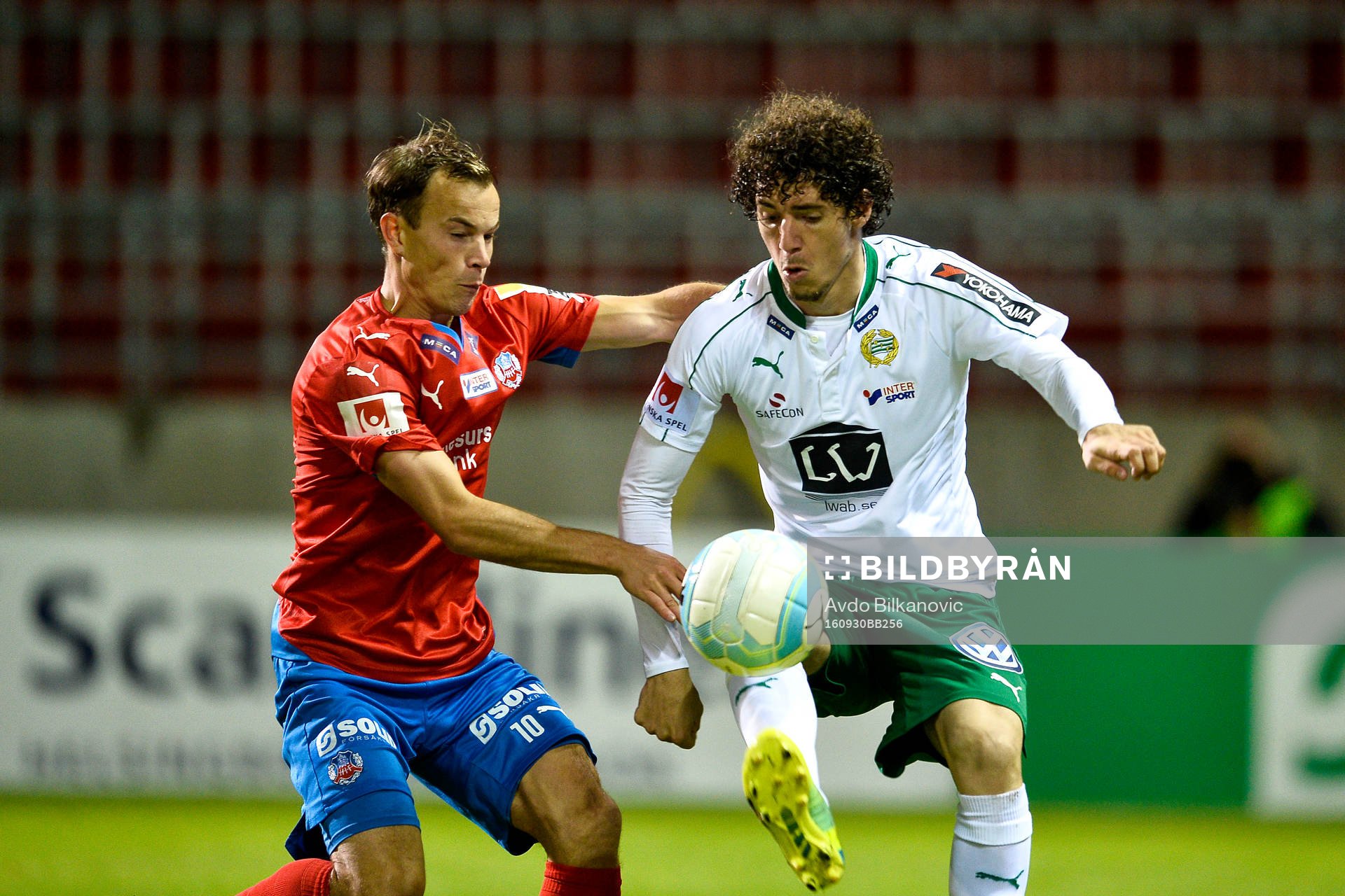 Helsingborgs Anton Wede och Hammarbys Romulo Cabral Pereira