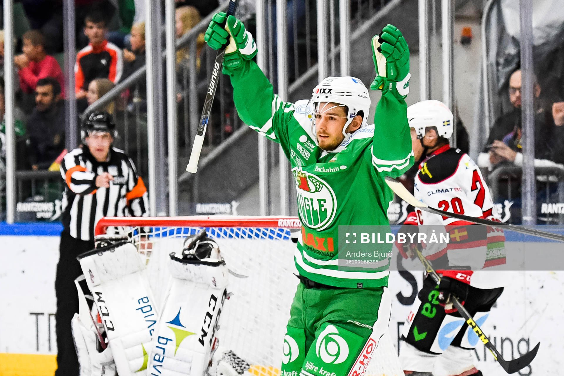 Rögles Sebastian Collberg jublar