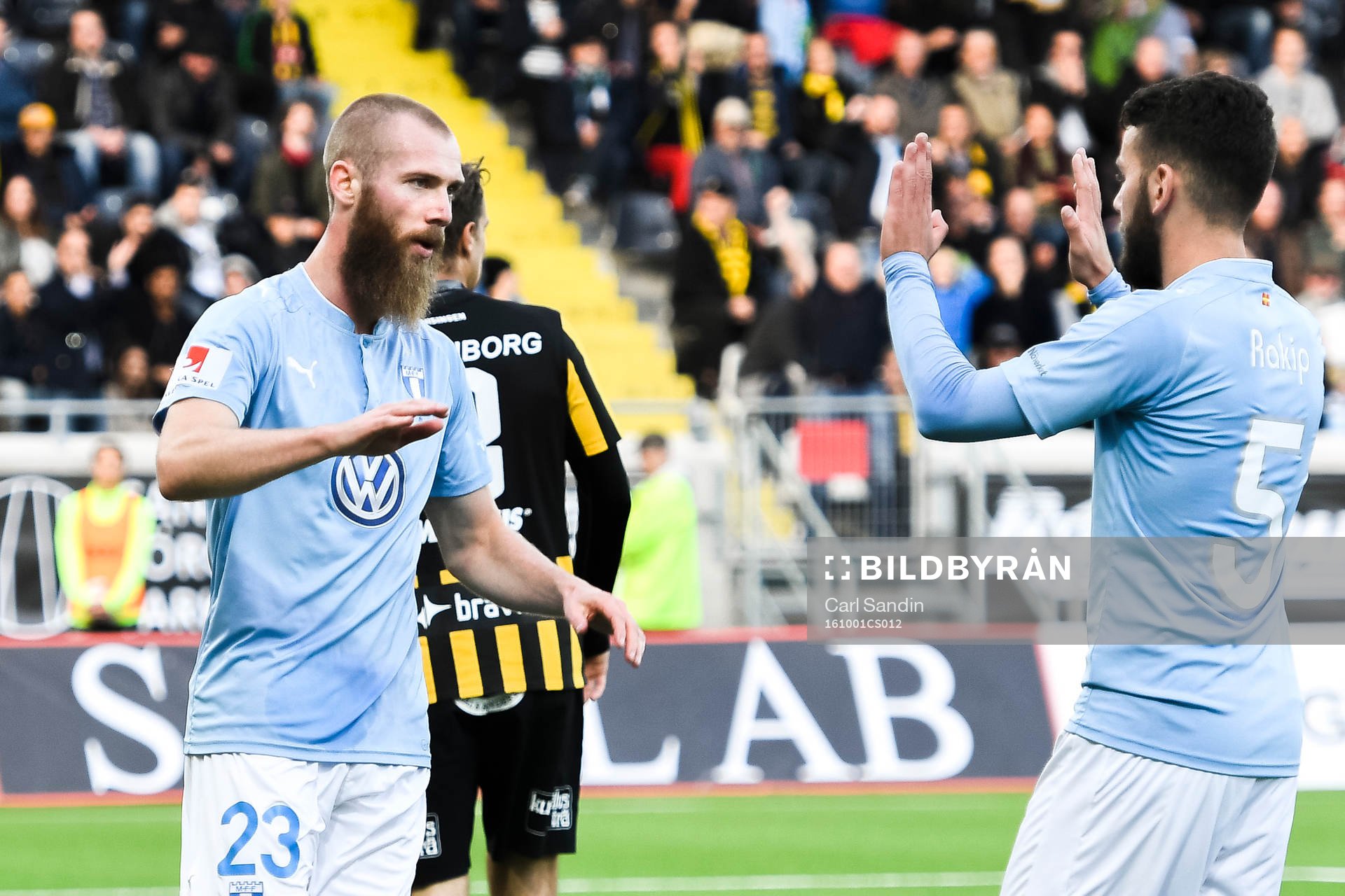 Malmö FFs Jo Inge Berget och Erdal Rakip jublar