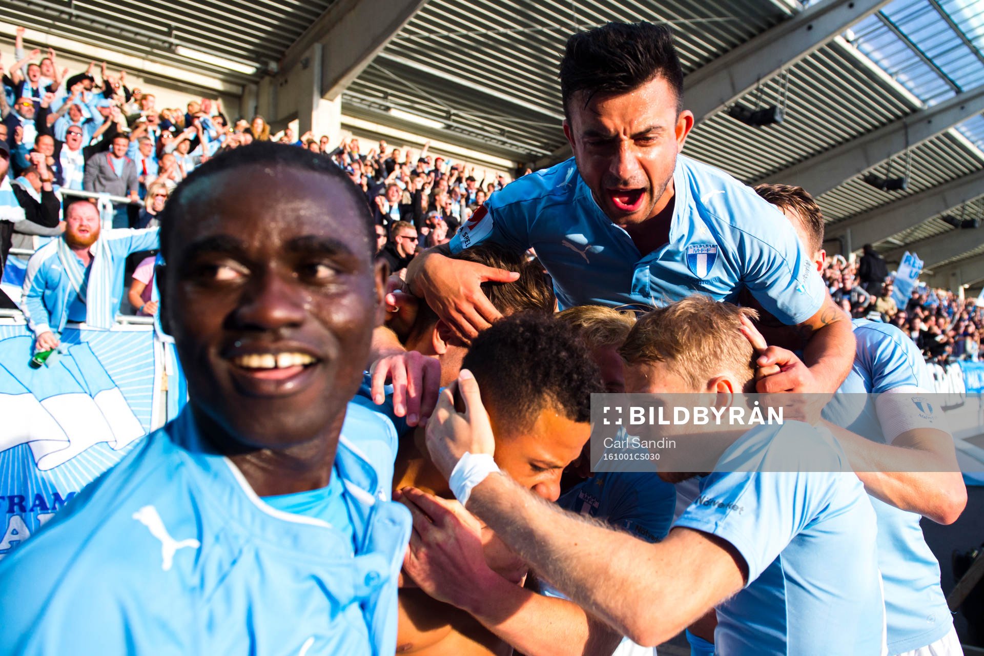 Malmö FFs Enock Kofi Adu och Behrang Safari jublar med