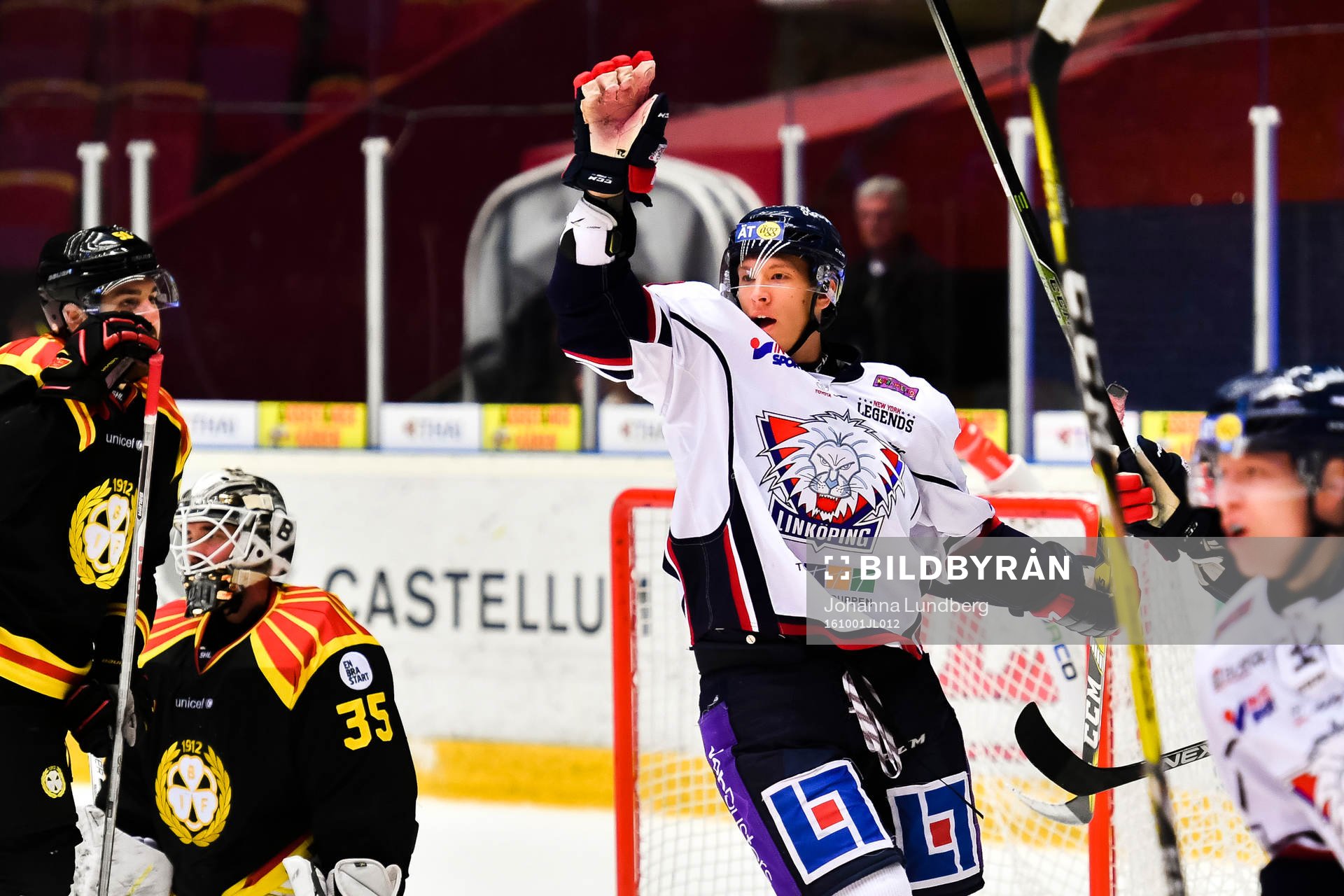 Linköpings Emil Sylvegård jublar