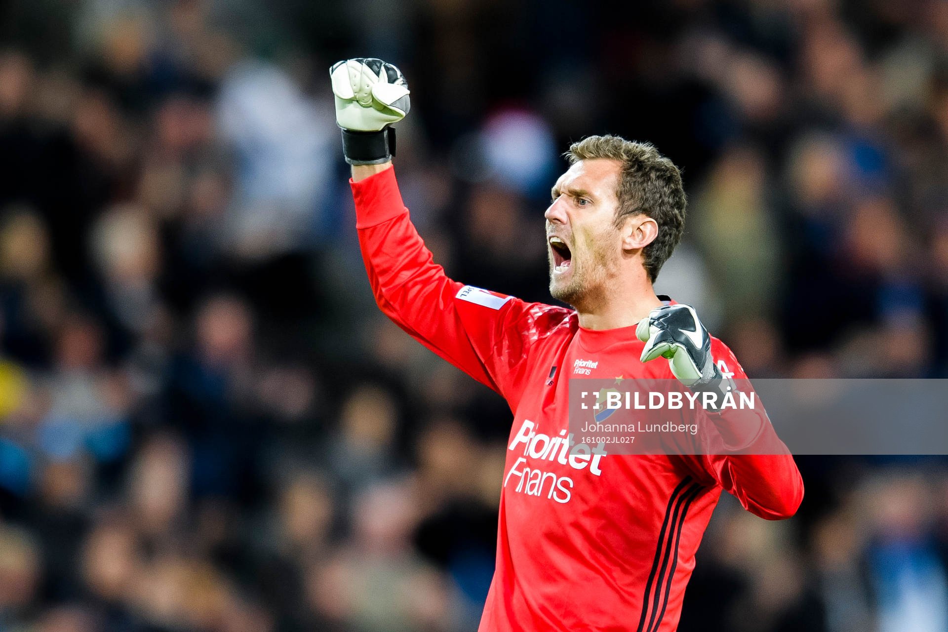 Djurgårdens målvakt Andreas Isaksson jublar