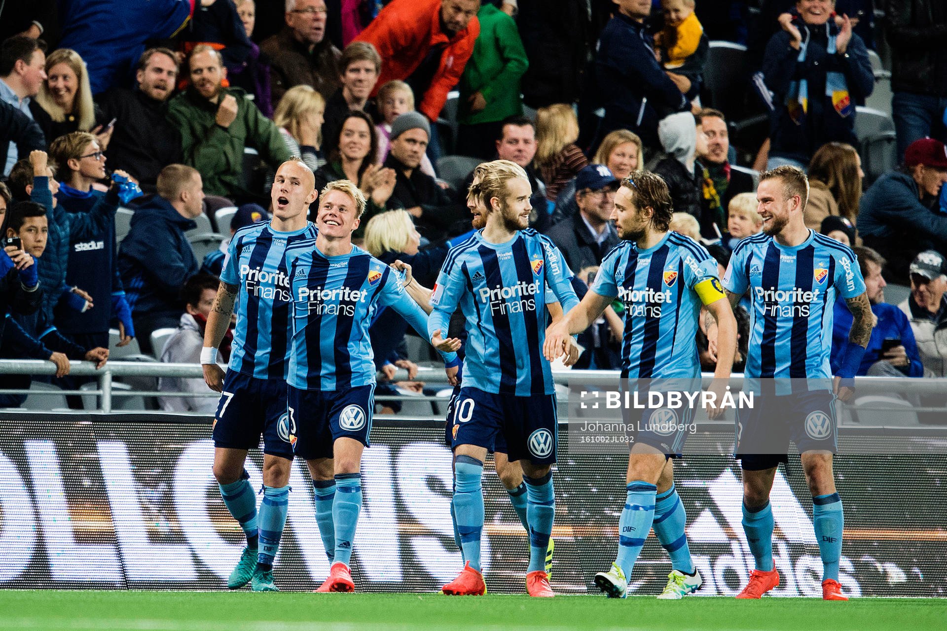 Djurgårdens Elliot Käck gör 3-1 och jublar med Magnus Eriksson, Daniel Berntsen, Kevin Walker och Alexander Faltsetas under fotbollsmatchen i Allsvenskan mellan Djurgården och Örebro den 2 oktober 2016 i Stockholm.