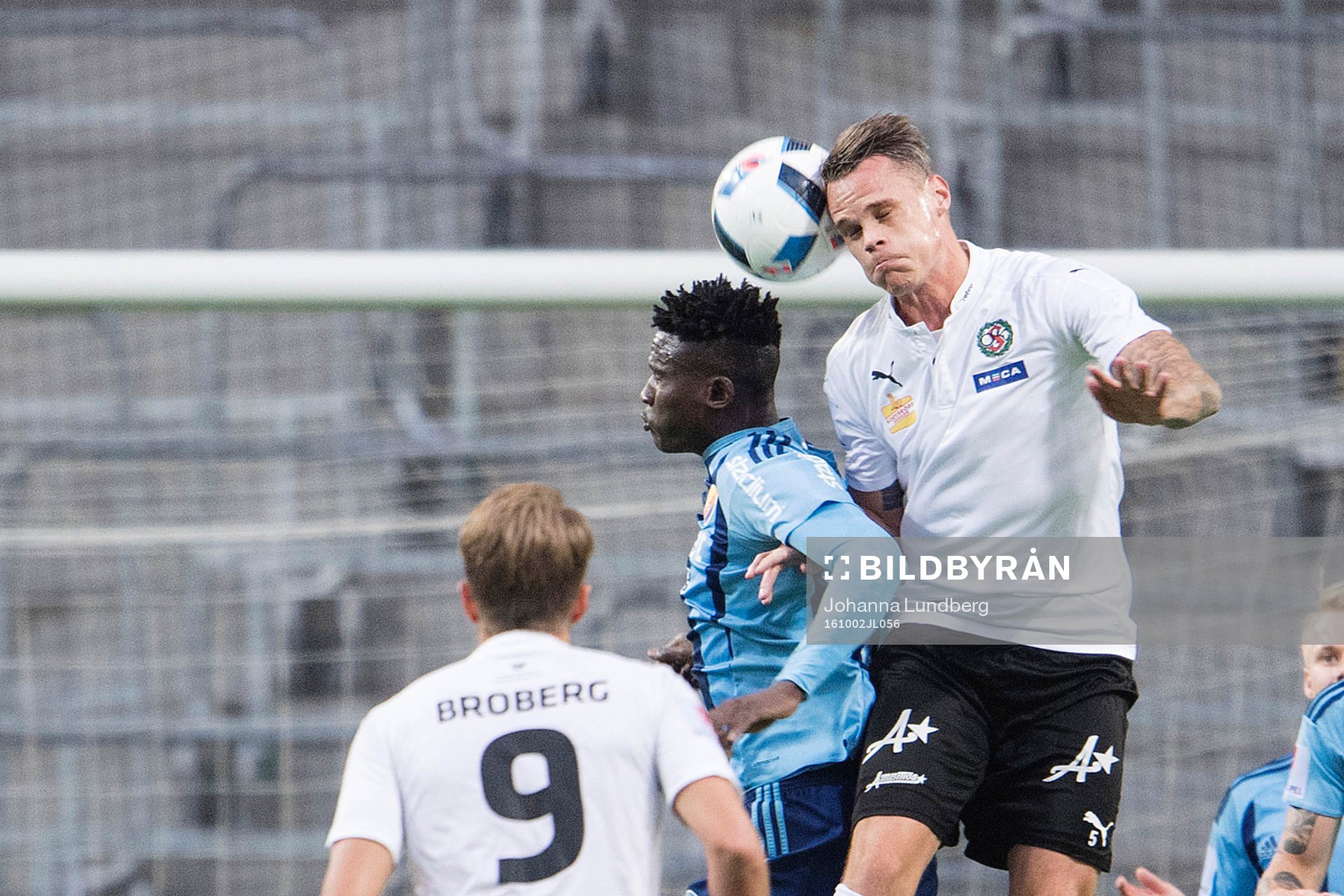 Djurgårdens Michael Olunga och Örebros Erik Moberg