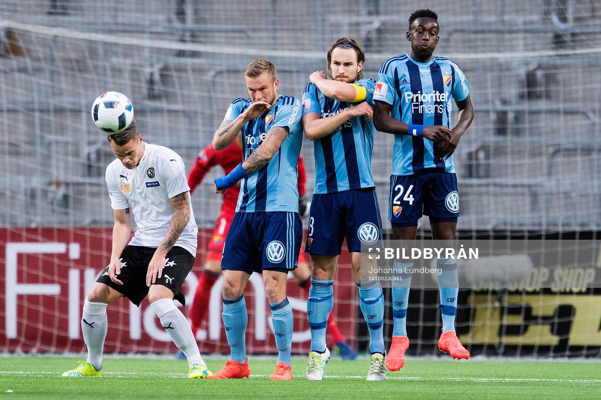 Örebros Erik Moberg och Djurgårdens Alexander Faltsetas,