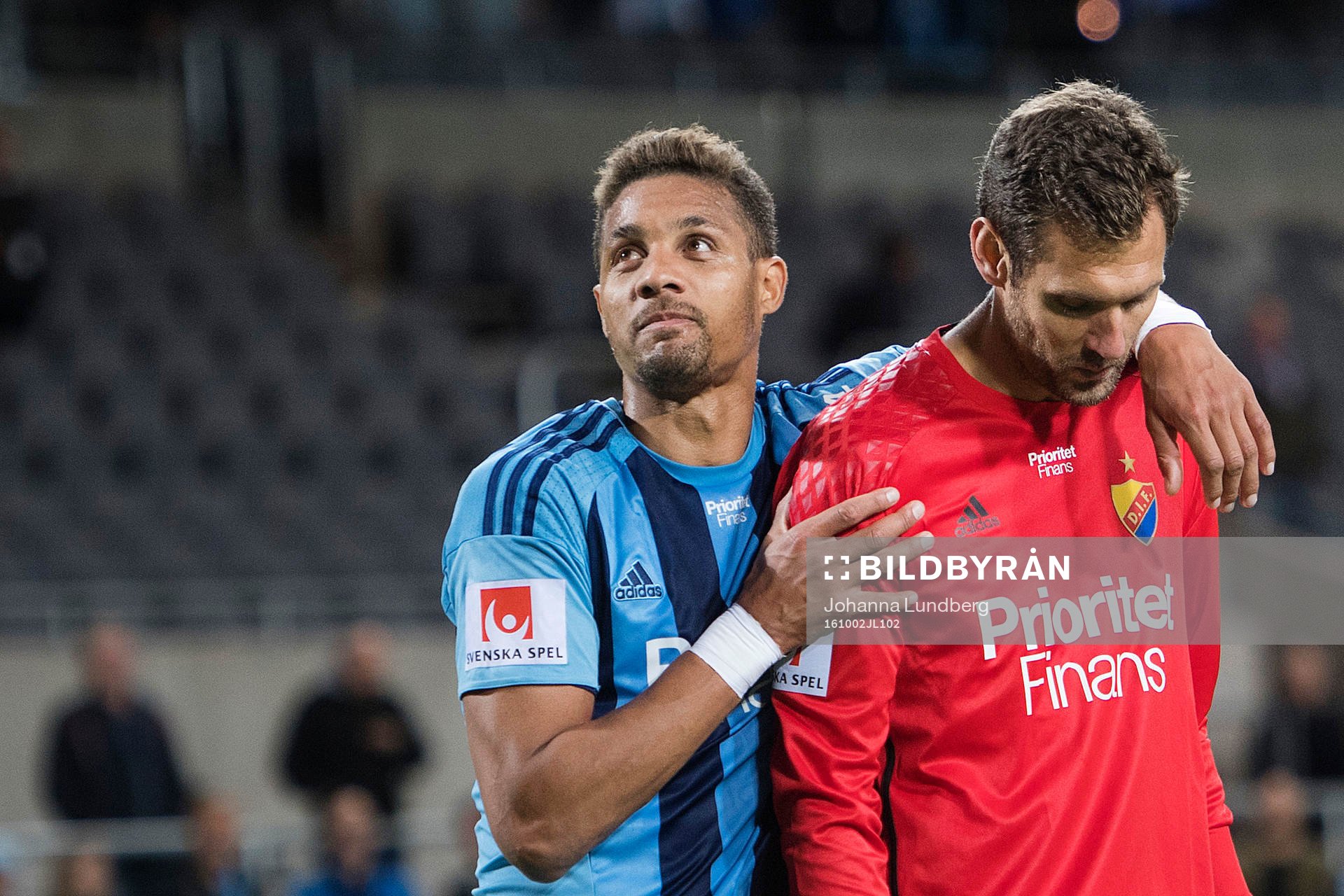 Djurgårdens Mathias Ranegie och målvakt Andreas Isaksson