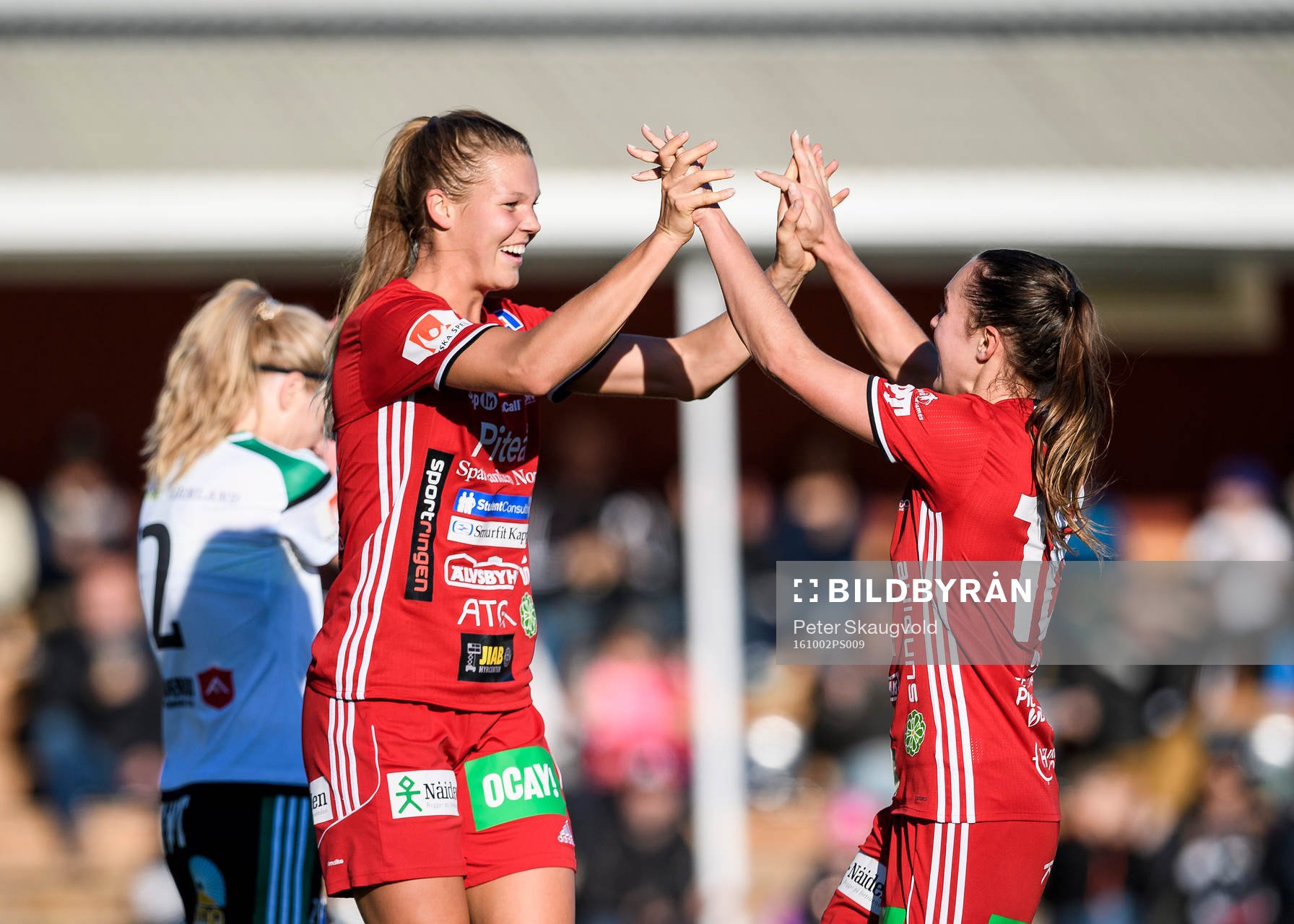 Piteås Nina Jakobsson (v) jublar