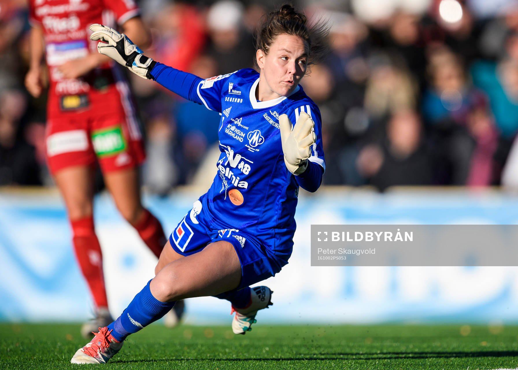 Mallbackens målvakt Lee Alexander under fotbollsmatchen i Damallsvenskan mellan Piteå och Mallbacken den 2 oktober 2016 i Piteå.