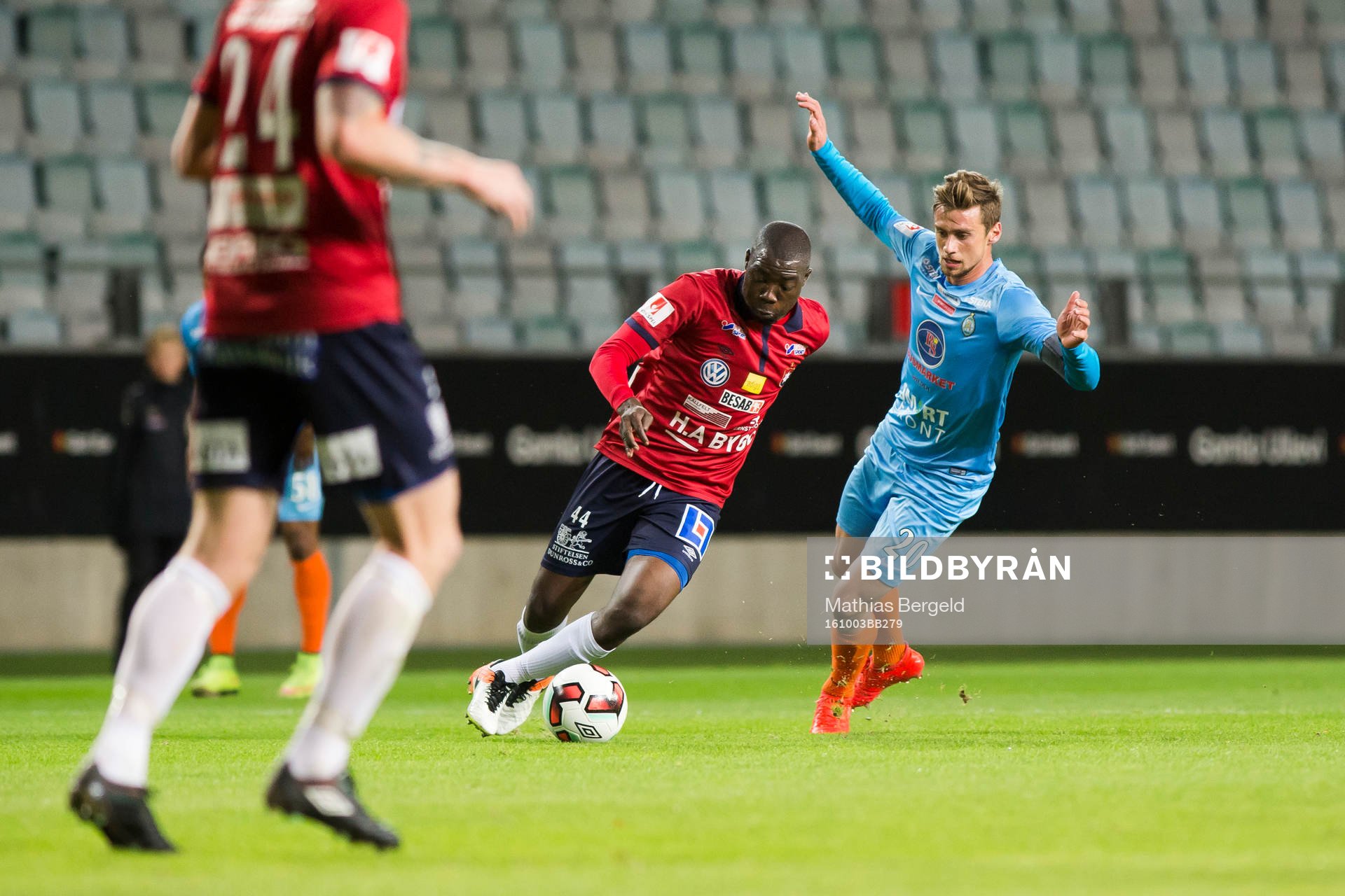 Örgrytes Alexis Yougouda Kada och Athletics Filip Rogic