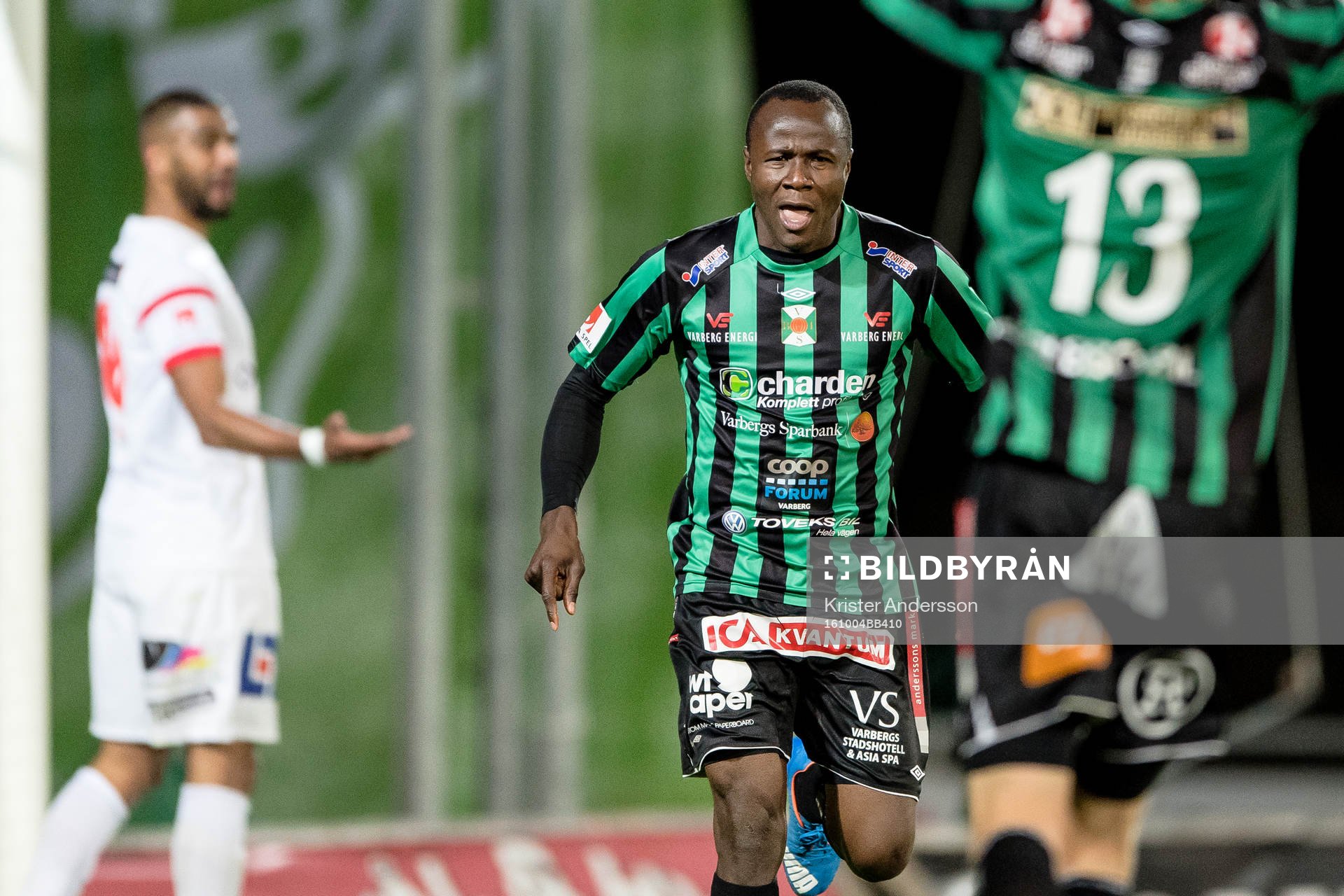 Varbergs Nsima Peter jublar