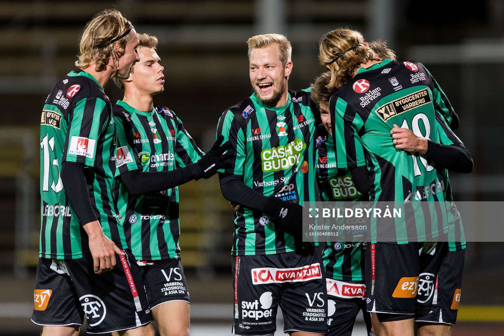 Varbergs spelare jublar