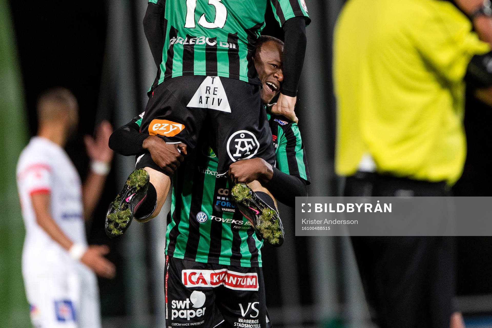 Varbergs Nsima Peter jublar