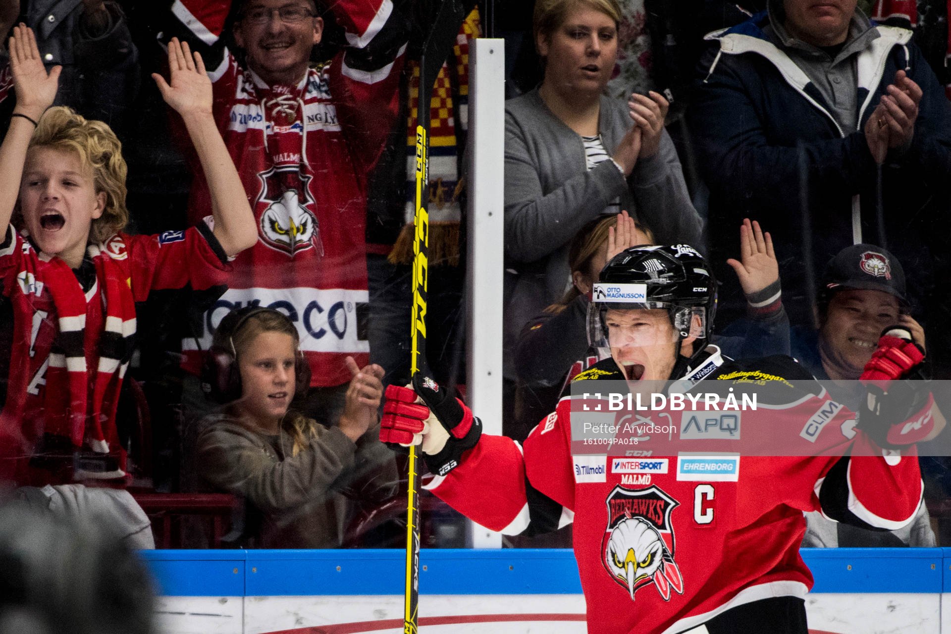 Malmö Redhawks Erik Forssell jublar