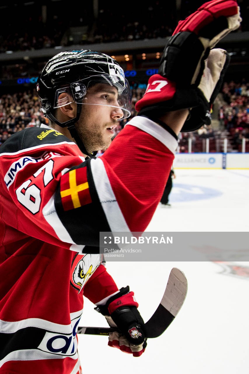 Malmö Redhawks Konstantin Komarek jublar