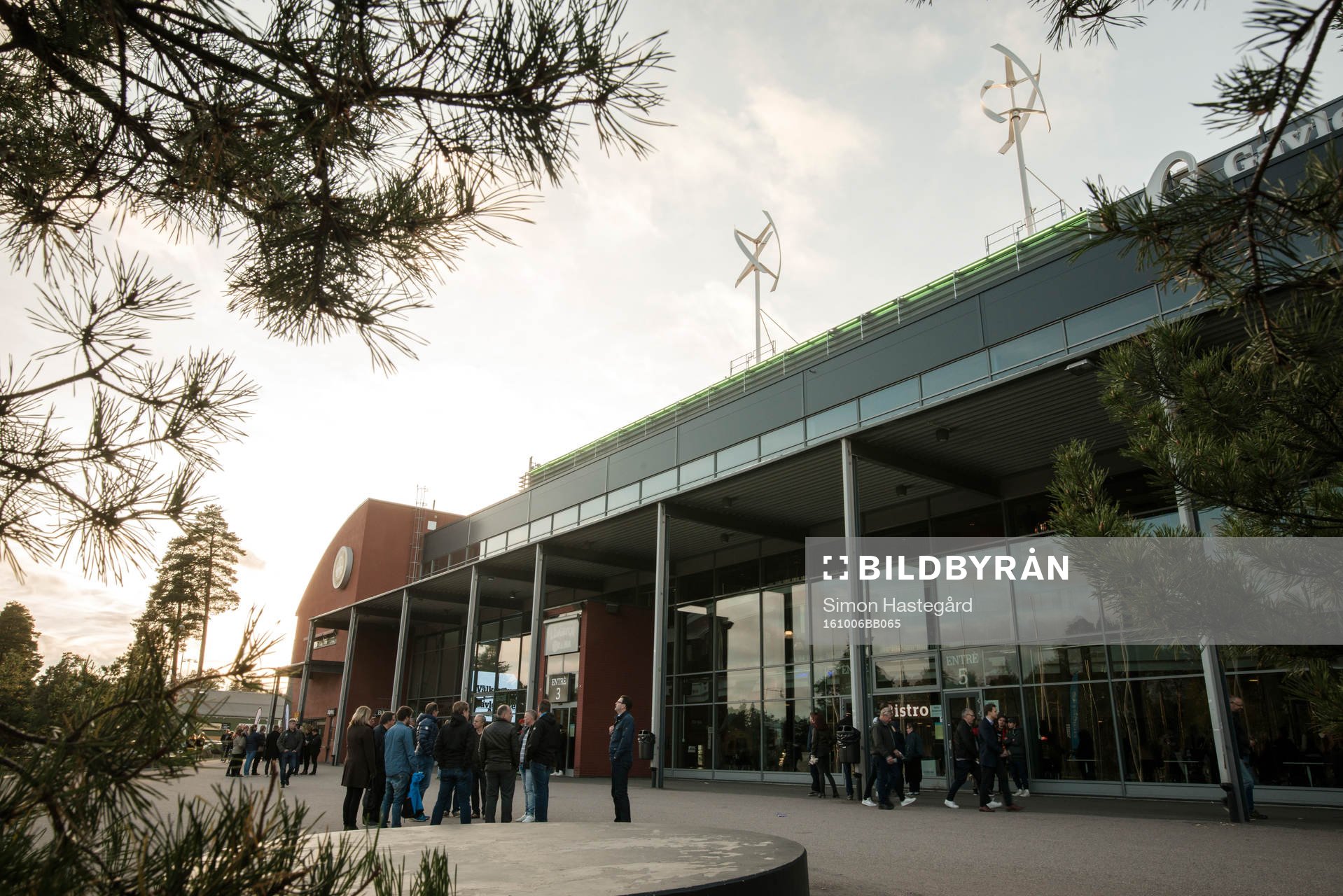 Entrén till Gavlerinken Arena före ishockeymatchen i SHL