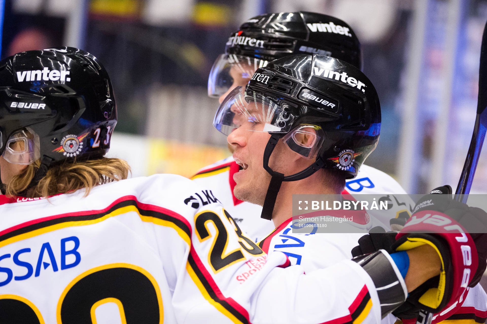 Luleås Andreas Falk jublar