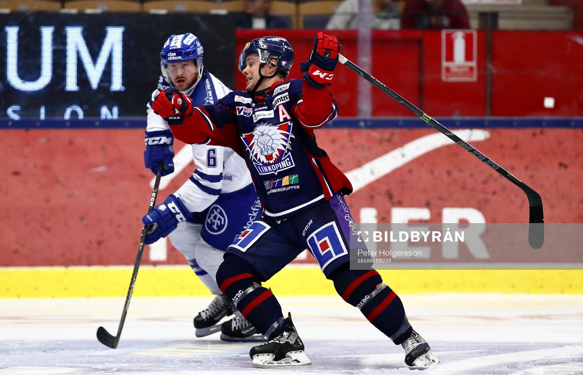 Leksands Sebastian Björnstad och Linköpings Andrew Gordon