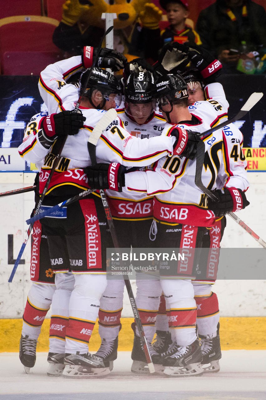 Luleås Bill Sweatt jublar