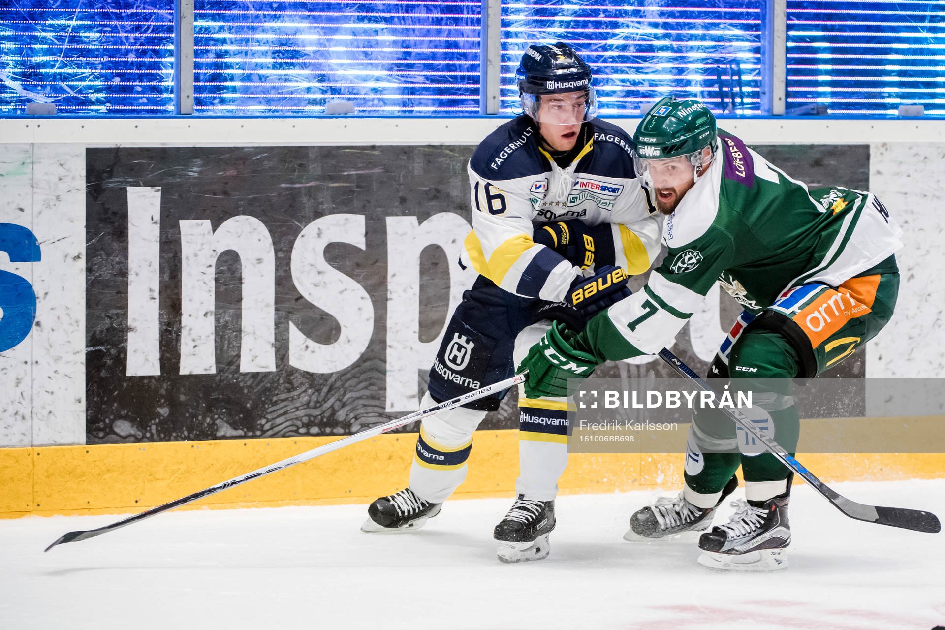 s Filip Sandberg och Färjestads Jonas Holös