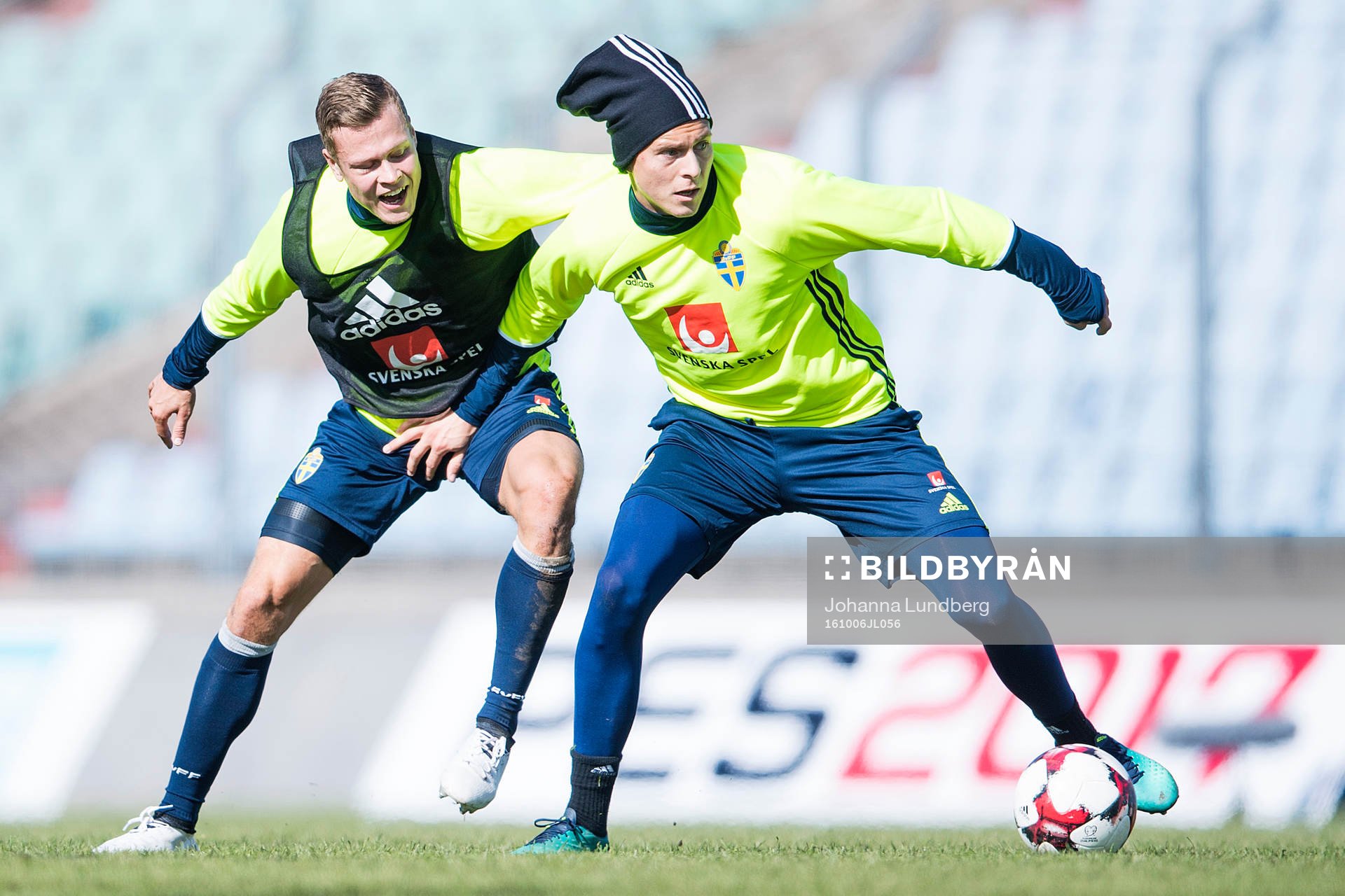 Sveriges Emil Krafth och Victor Nilsson Lindelöf