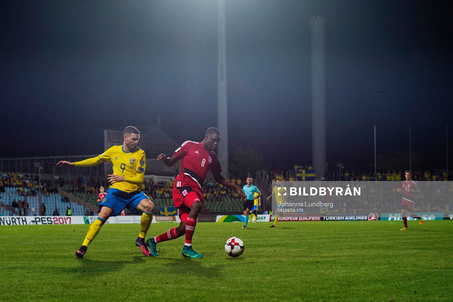 Sveriges Marcus Berg och Luxemburgs Christopher Martins