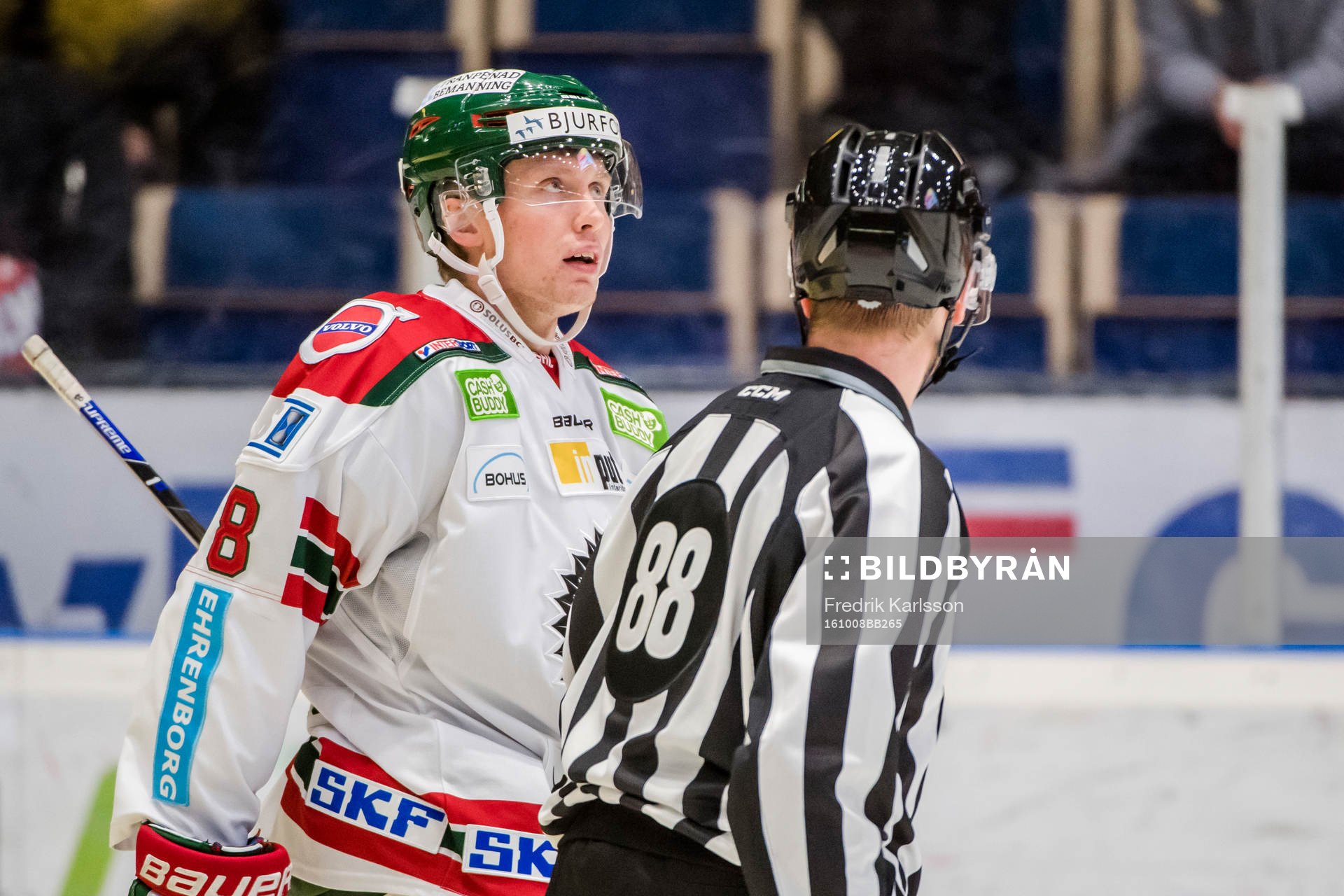 Frölundas John Nyberg blir utvisad 2 minuter