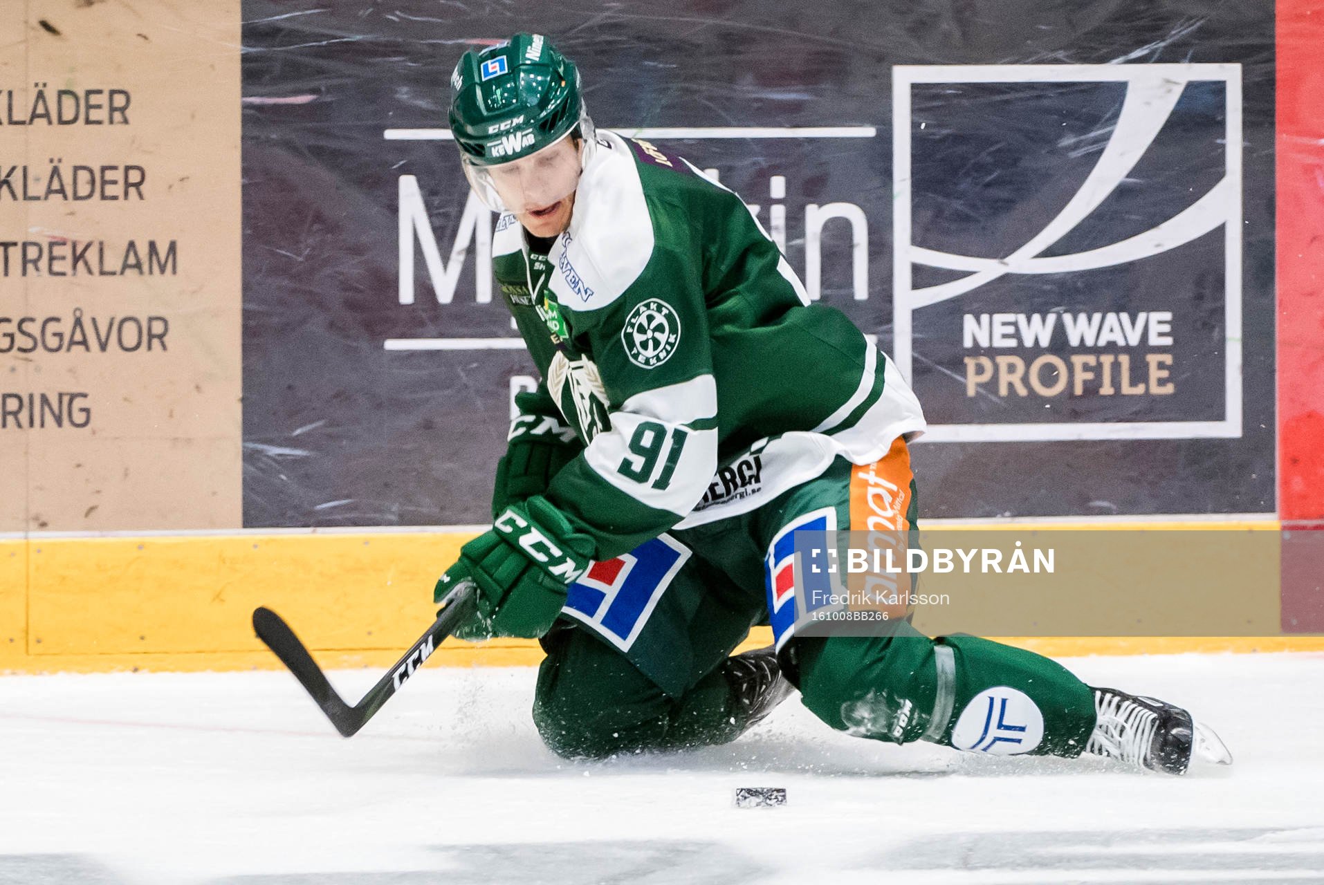 Färjestads Björn Svensson trillar