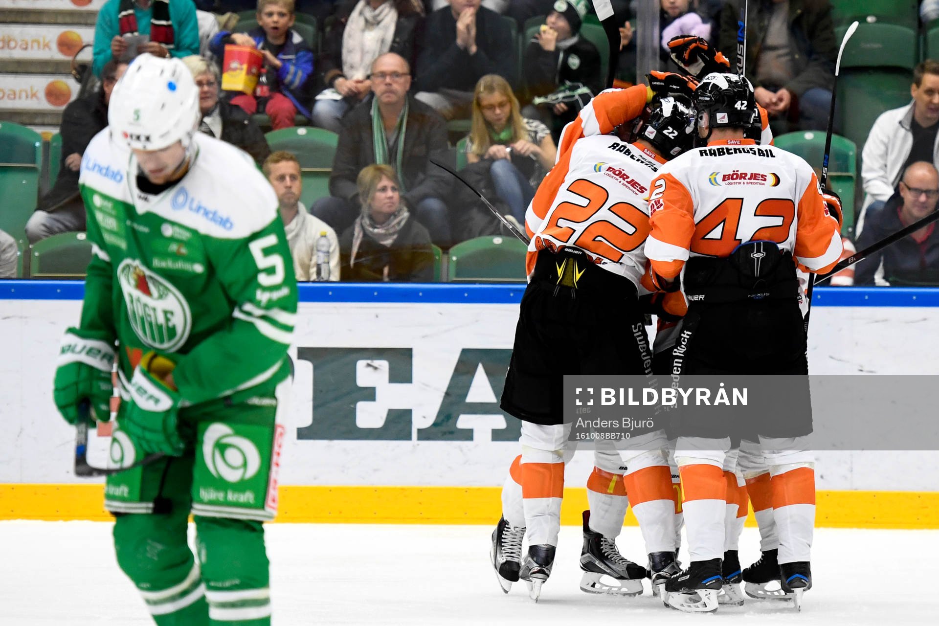 Karlskronas Robin Gartner jublar