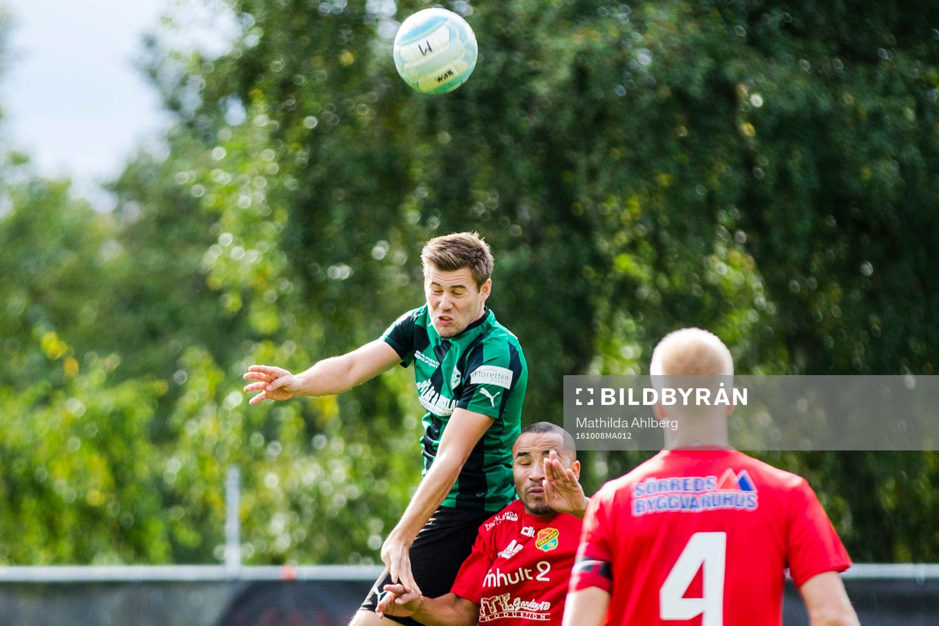 Högaborgs Erik Andersson i nickduell