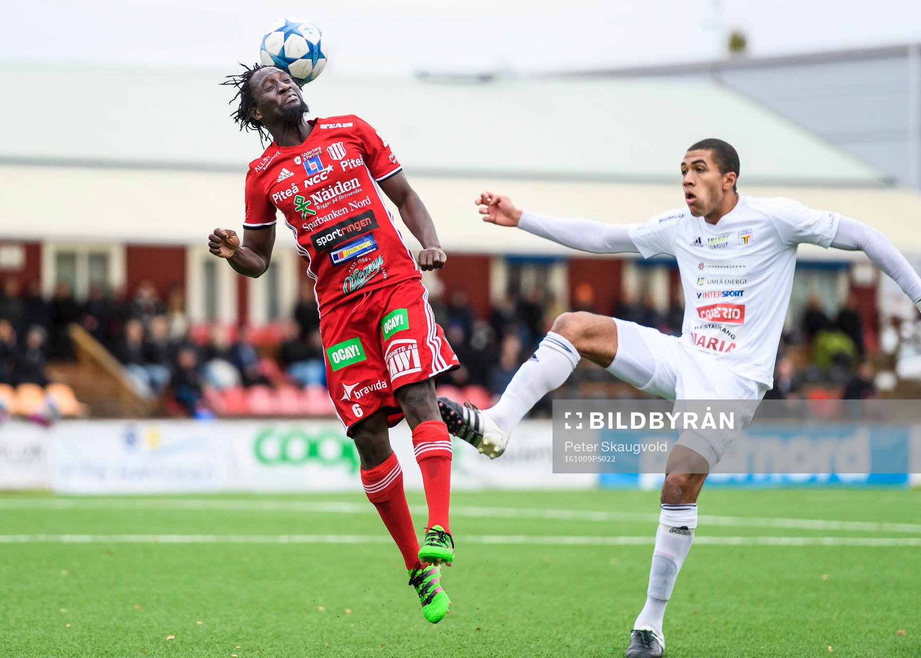 s Ibrahim Kallay och Team TGs Timothy McNeil
