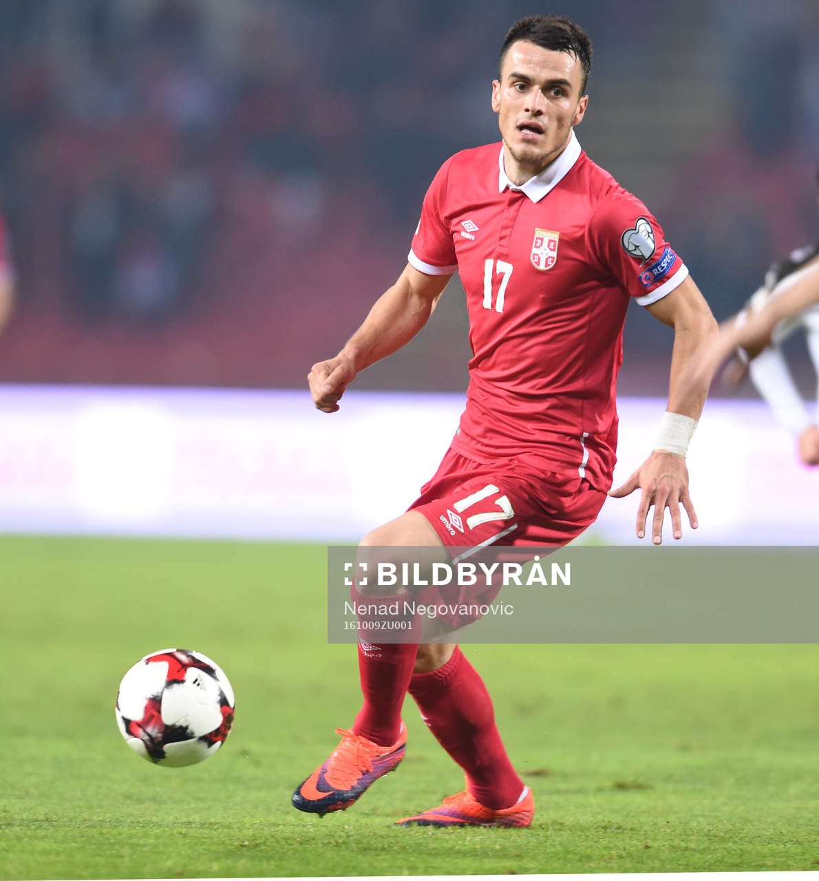 Fotboll, VM 2018, Porträtt, Serbien: Filip Kostic, Serbien, poserar för ett porträtt den 9 oktober 2016 i Belgrade